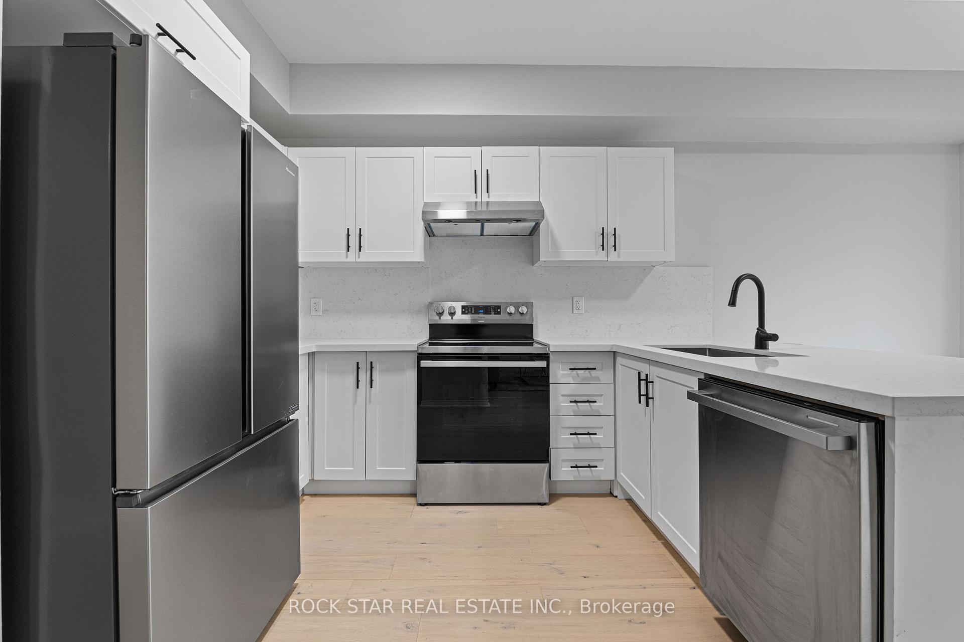 486 Acumen Crt, Mississauga, ON L5W0E2 | 4 Bedroom 3 Bathroom Detached House | Image 6