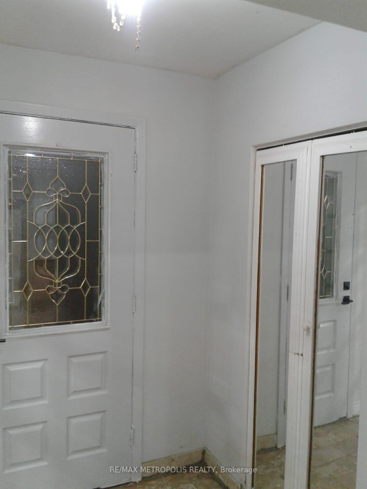 65 Elnathan Cres, Toronto, ON M9L2G2 | 3 Bedroom 4 Bathroom Semi-Detached House | Image 7