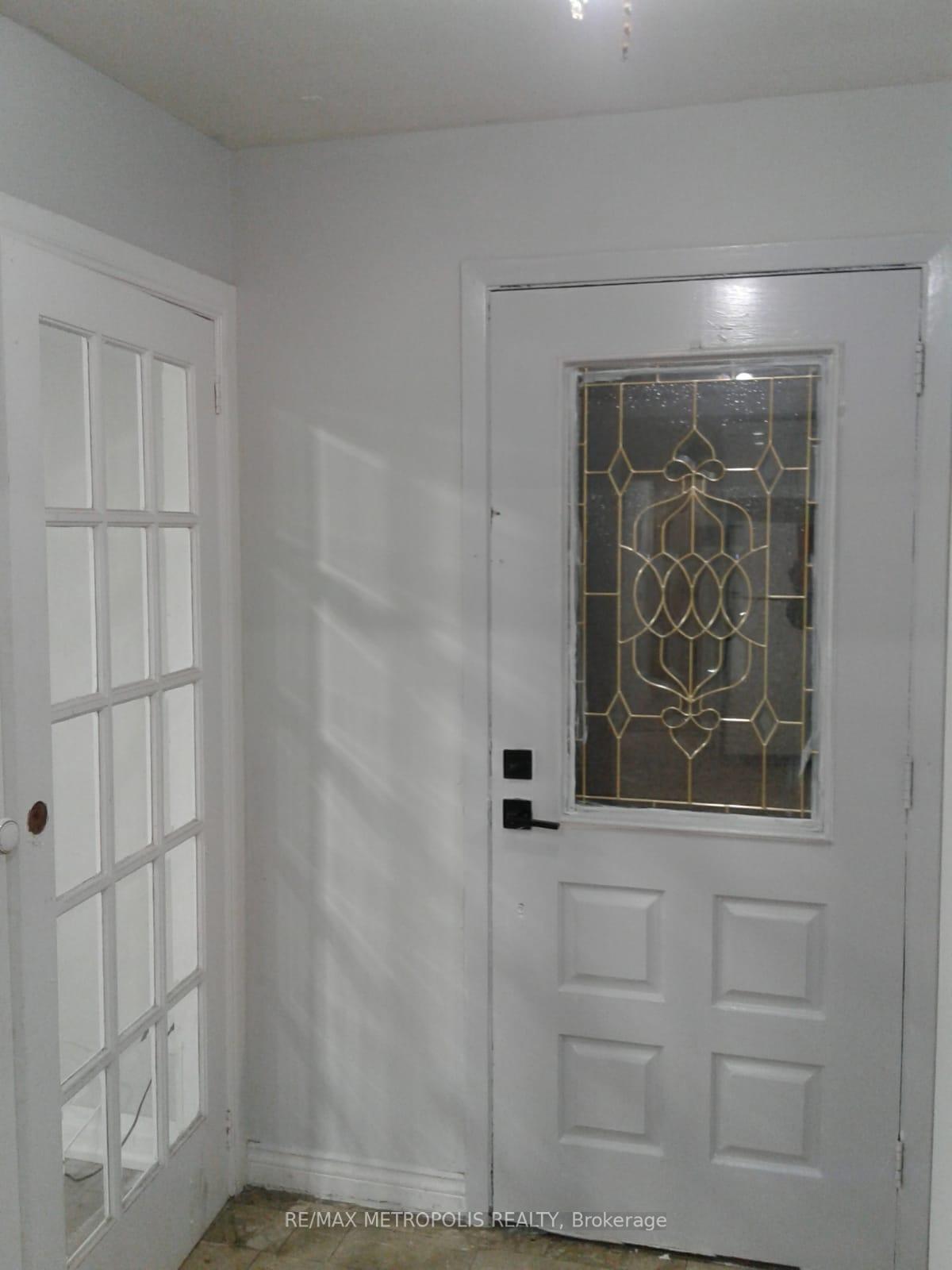 65 Elnathan Cres, Toronto, ON M9L2G2 | 3 Bedroom 4 Bathroom Semi-Detached House | Image 8