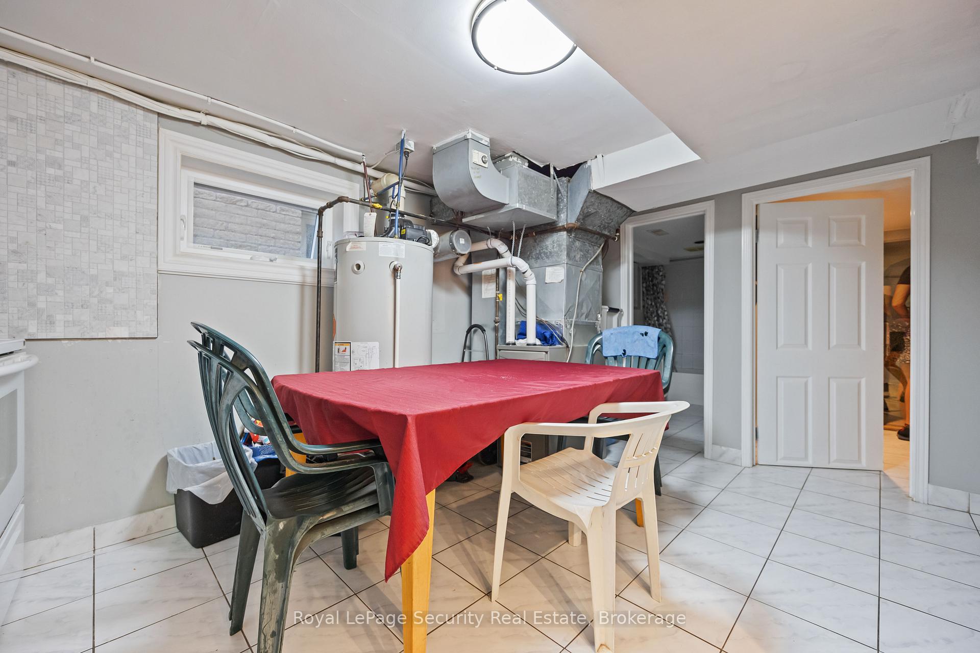 1104 Glengrove Ave, Toronto, ON M6B2K4 | 4 Bedroom 2 Bathroom Detached House | Image 25