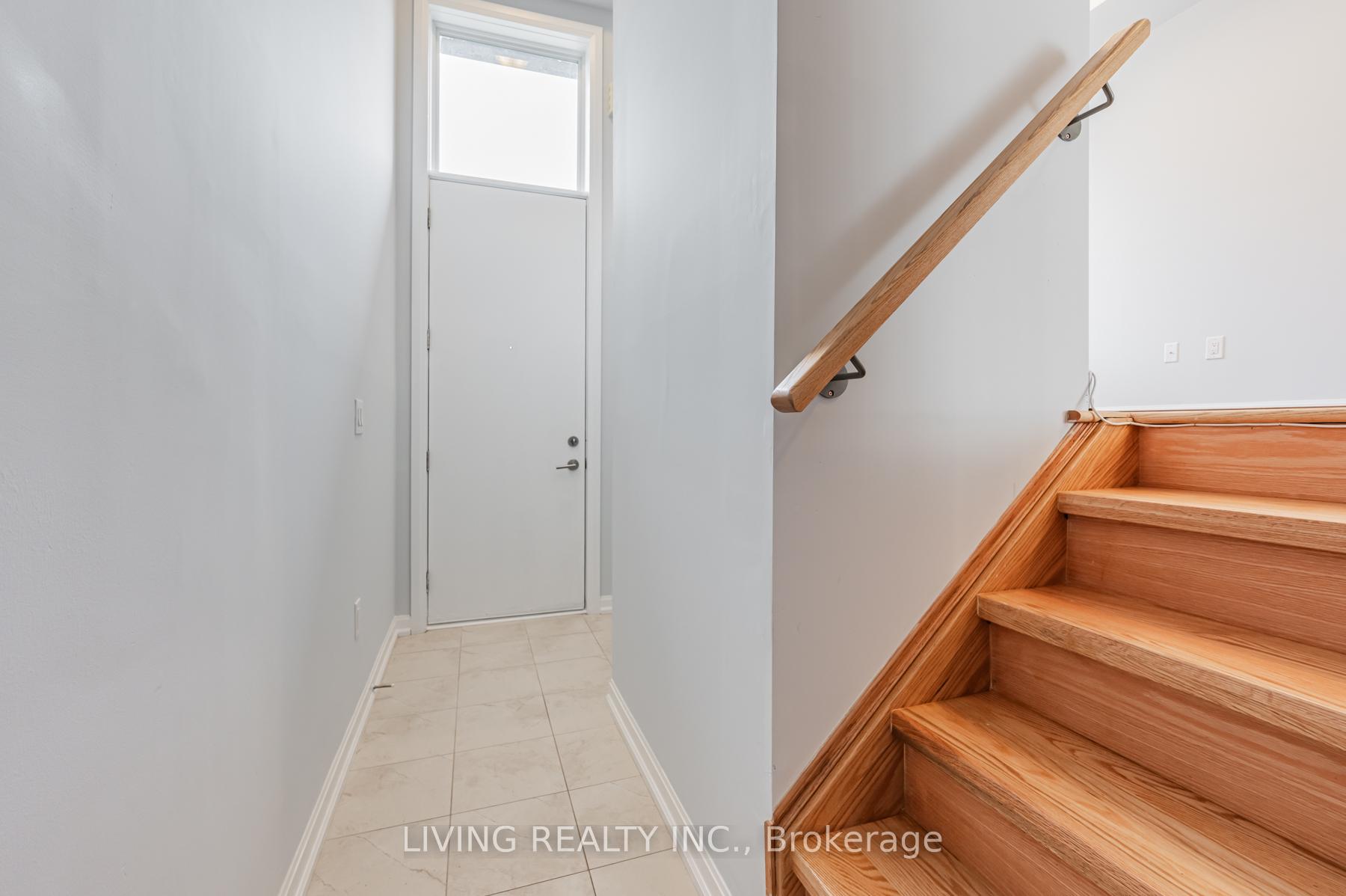 21 Caroline Carpenter Grve, Toronto, ON M3K0B1 | 3 Bedroom 3 Bathroom Condo Townhouse | Image 2