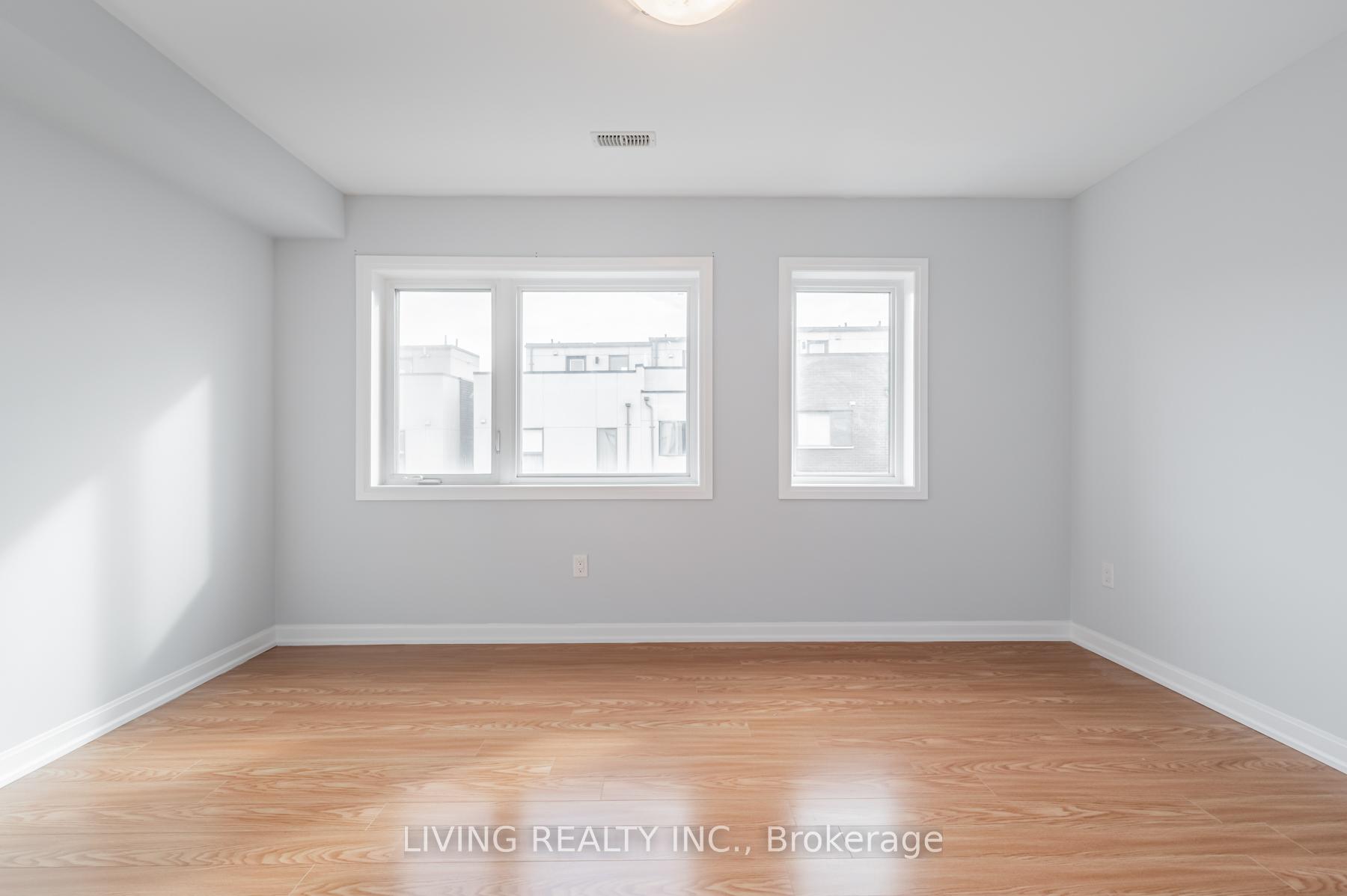 21 Caroline Carpenter Grve, Toronto, ON M3K0B1 | 3 Bedroom 3 Bathroom Condo Townhouse | Image 23