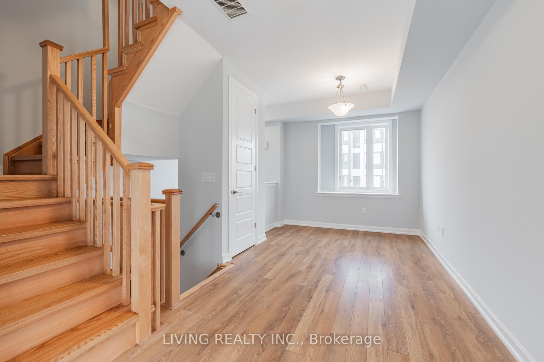 21 Caroline Carpenter Grve, Toronto, ON M3K0B1 | 3 Bedroom 3 Bathroom Condo Townhouse | Image 3