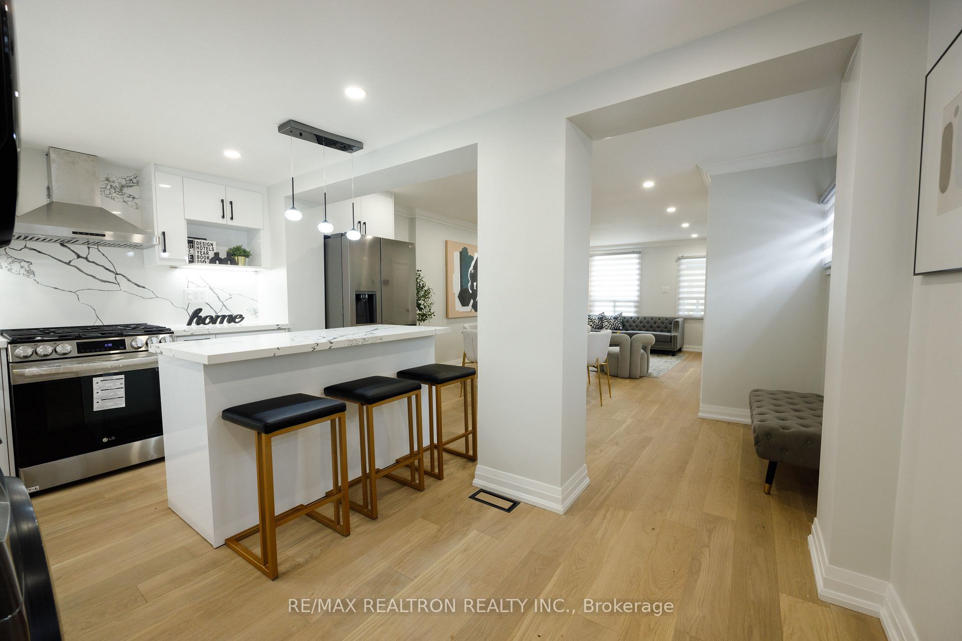 77 Hatherley Rd, Toronto, ON M6E1V8 | 3 Bedroom 3 Bathroom Detached House | Image 5