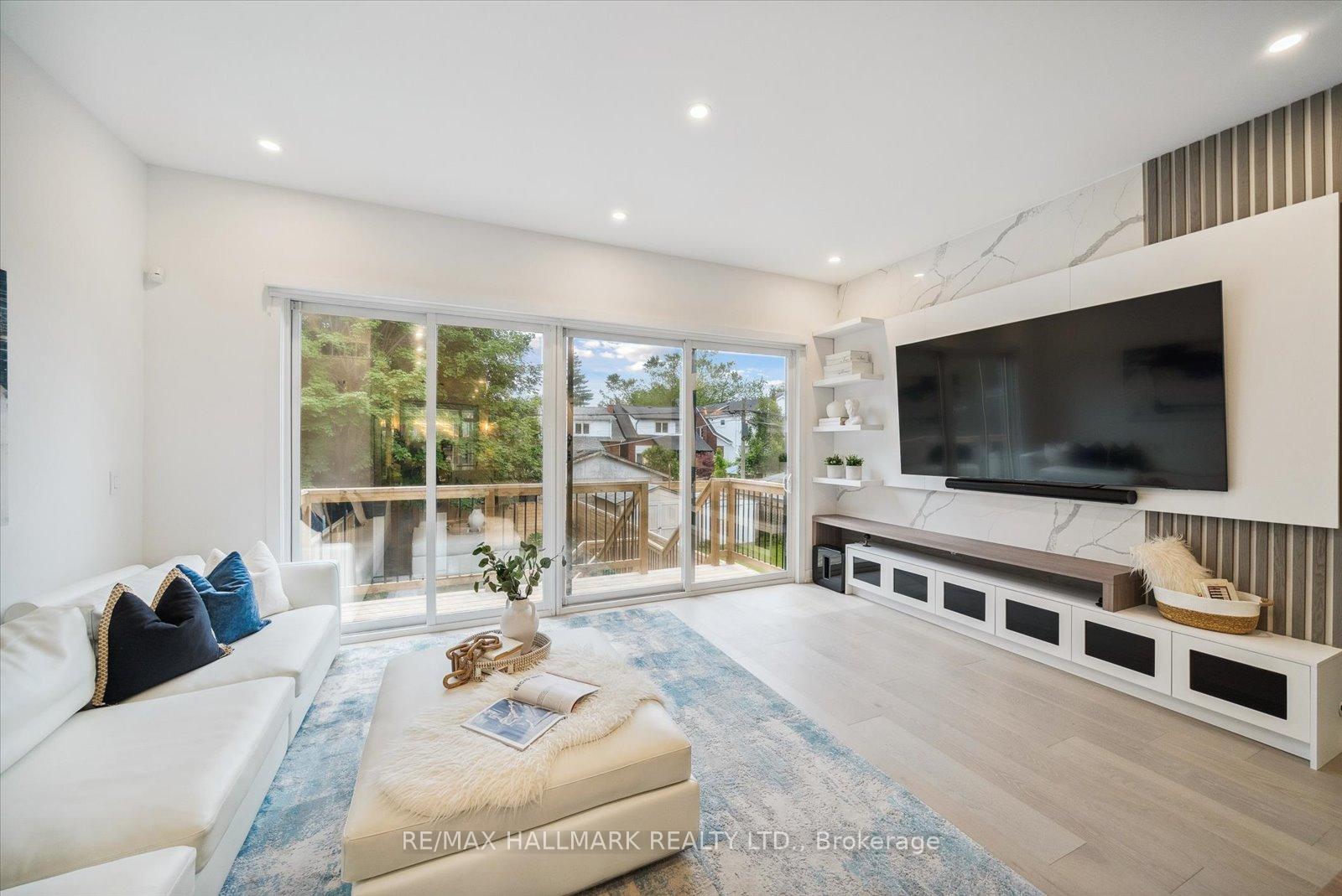 65 Lake Cres, Toronto, ON M8V1W2 | 3 Bedroom 5 Bathroom Detached House | Image 10