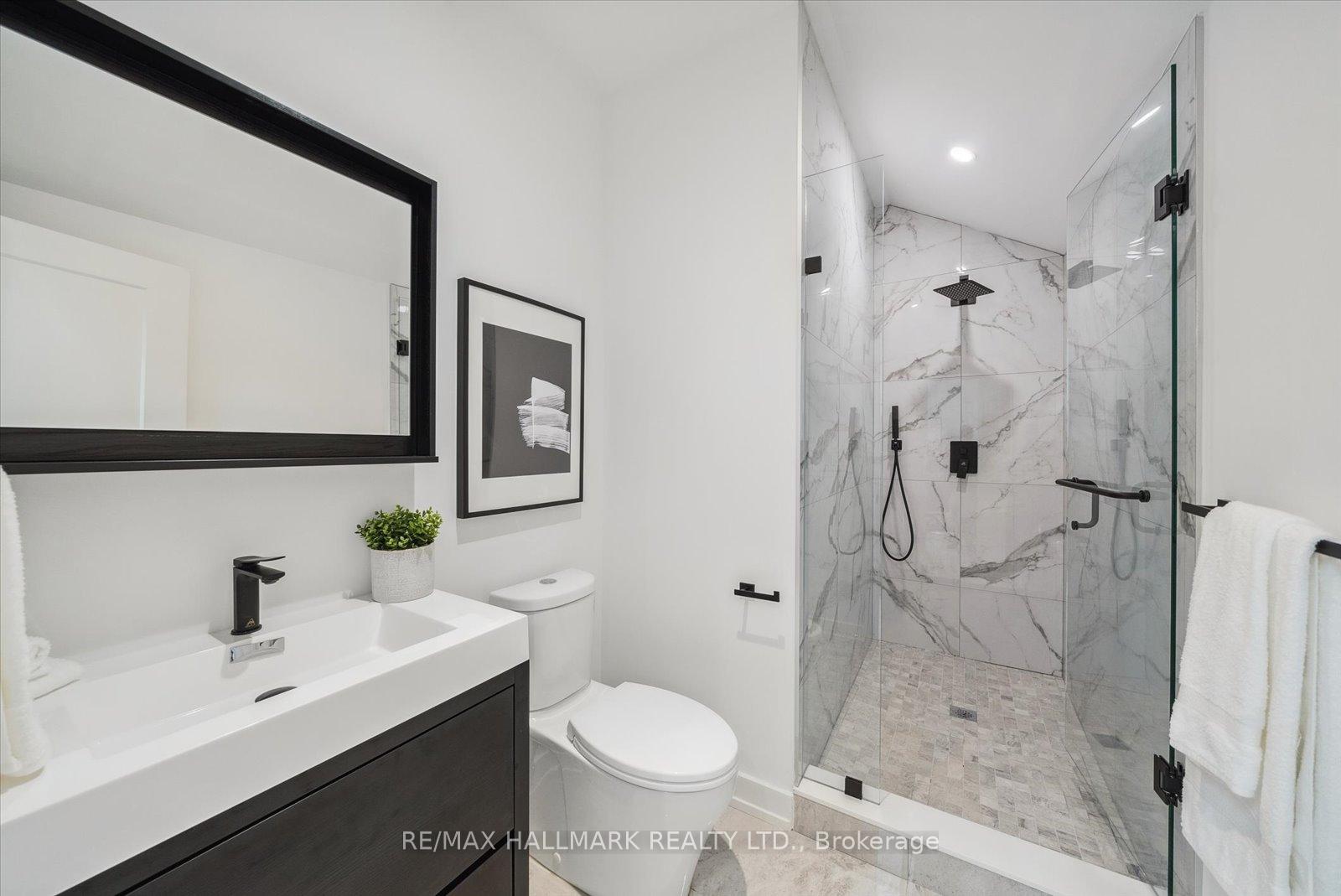 65 Lake Cres, Toronto, ON M8V1W2 | 3 Bedroom 5 Bathroom Detached House | Image 22