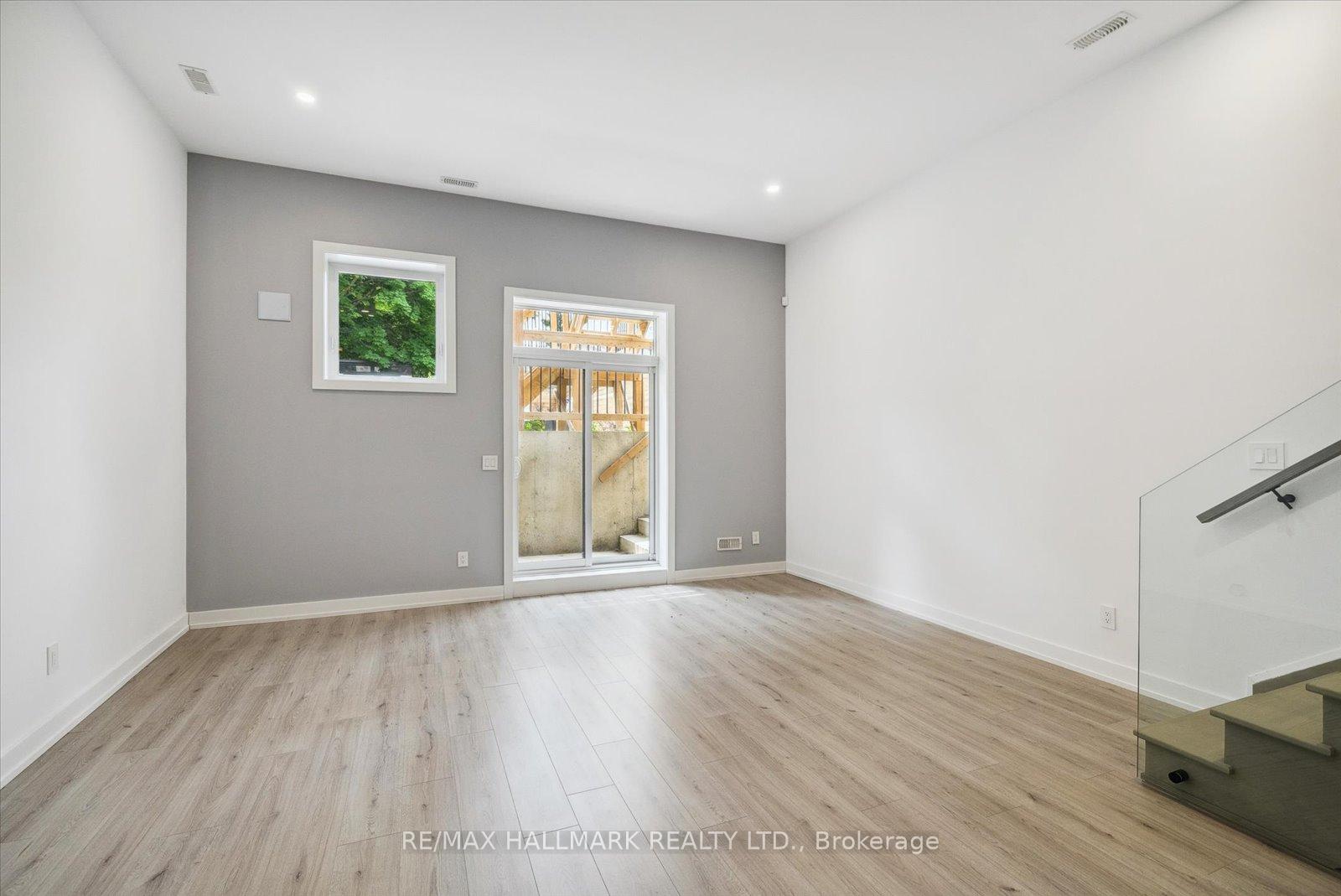 65 Lake Cres, Toronto, ON M8V1W2 | 3 Bedroom 5 Bathroom Detached House | Image 26