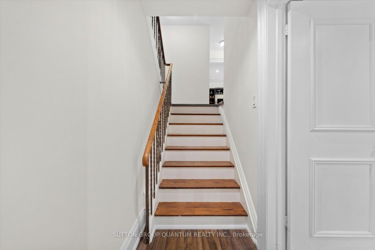 159 Princess Anne Cres, Toronto, ON M9A2R7 | 3 Bedroom 3 Bathroom Detached House | Image 20