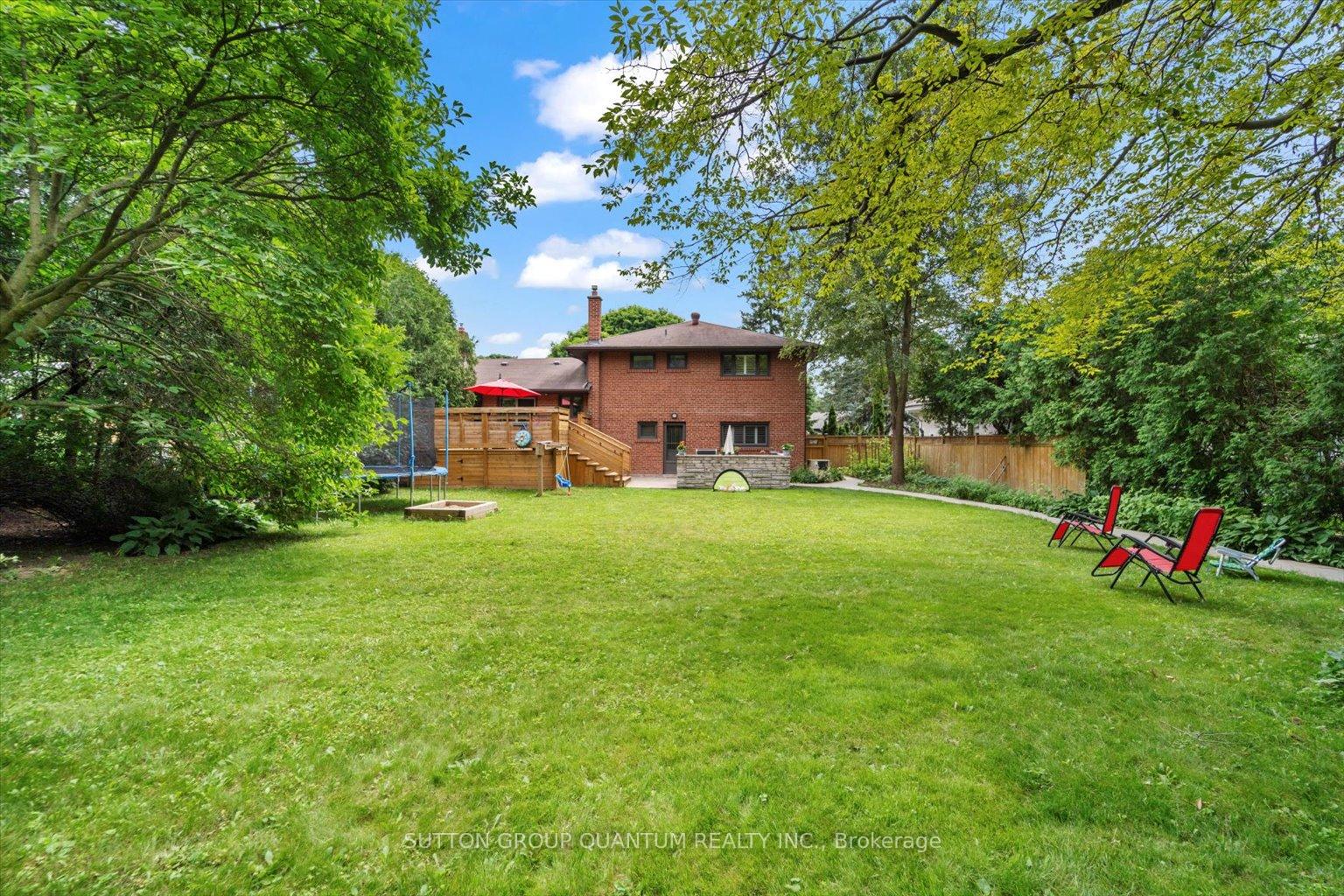 159 Princess Anne Cres, Toronto, ON M9A2R7 | 3 Bedroom 3 Bathroom Detached House | Image 9