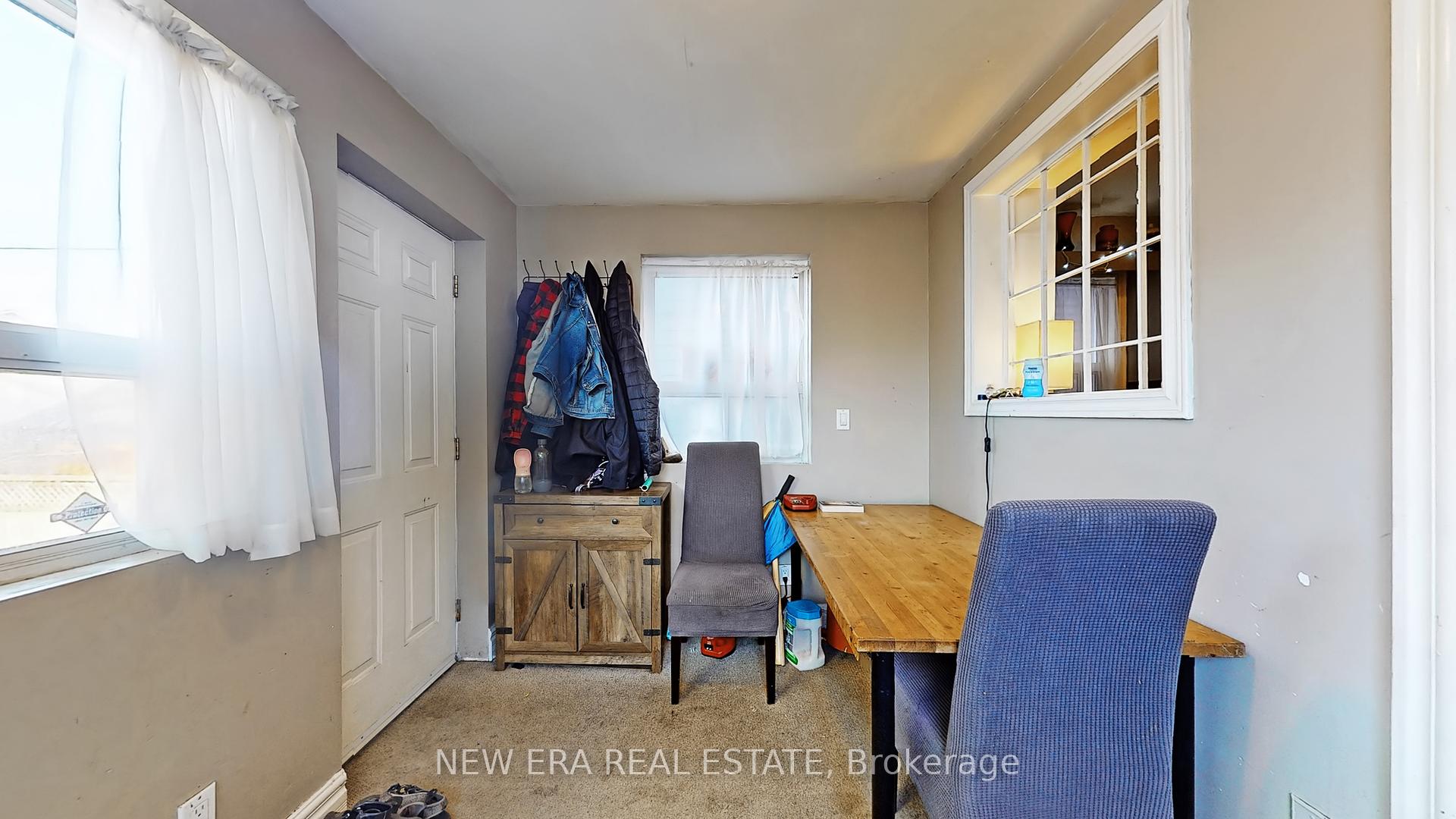 596 St Clarens Ave, Toronto, ON M6H3W9 | 3 Bedroom 2 Bathroom Semi-Detached House | Image 10