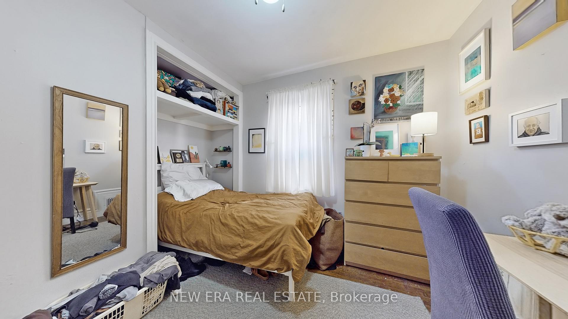 596 St Clarens Ave, Toronto, ON M6H3W9 | 3 Bedroom 2 Bathroom Semi-Detached House | Image 15