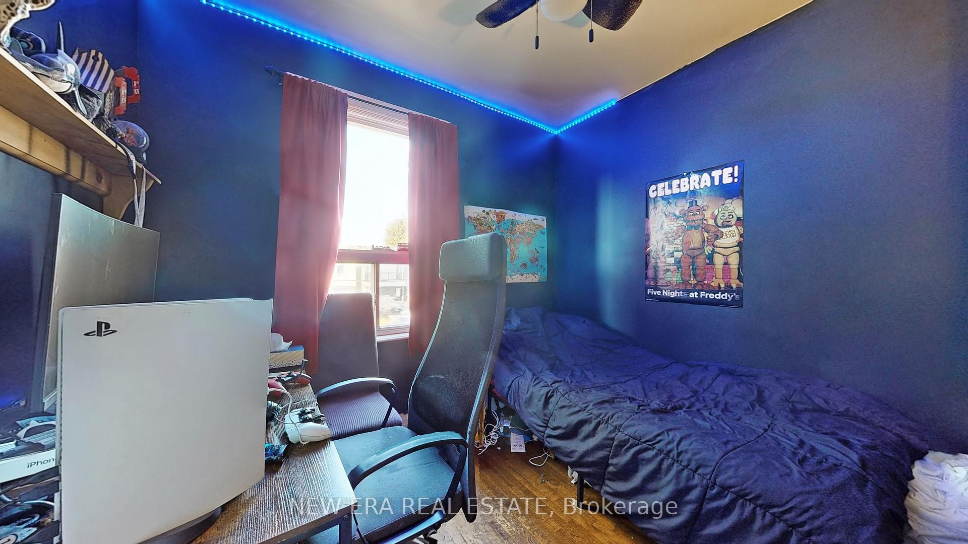 596 St Clarens Ave, Toronto, ON M6H3W9 | 3 Bedroom 2 Bathroom Semi-Detached House | Image 16