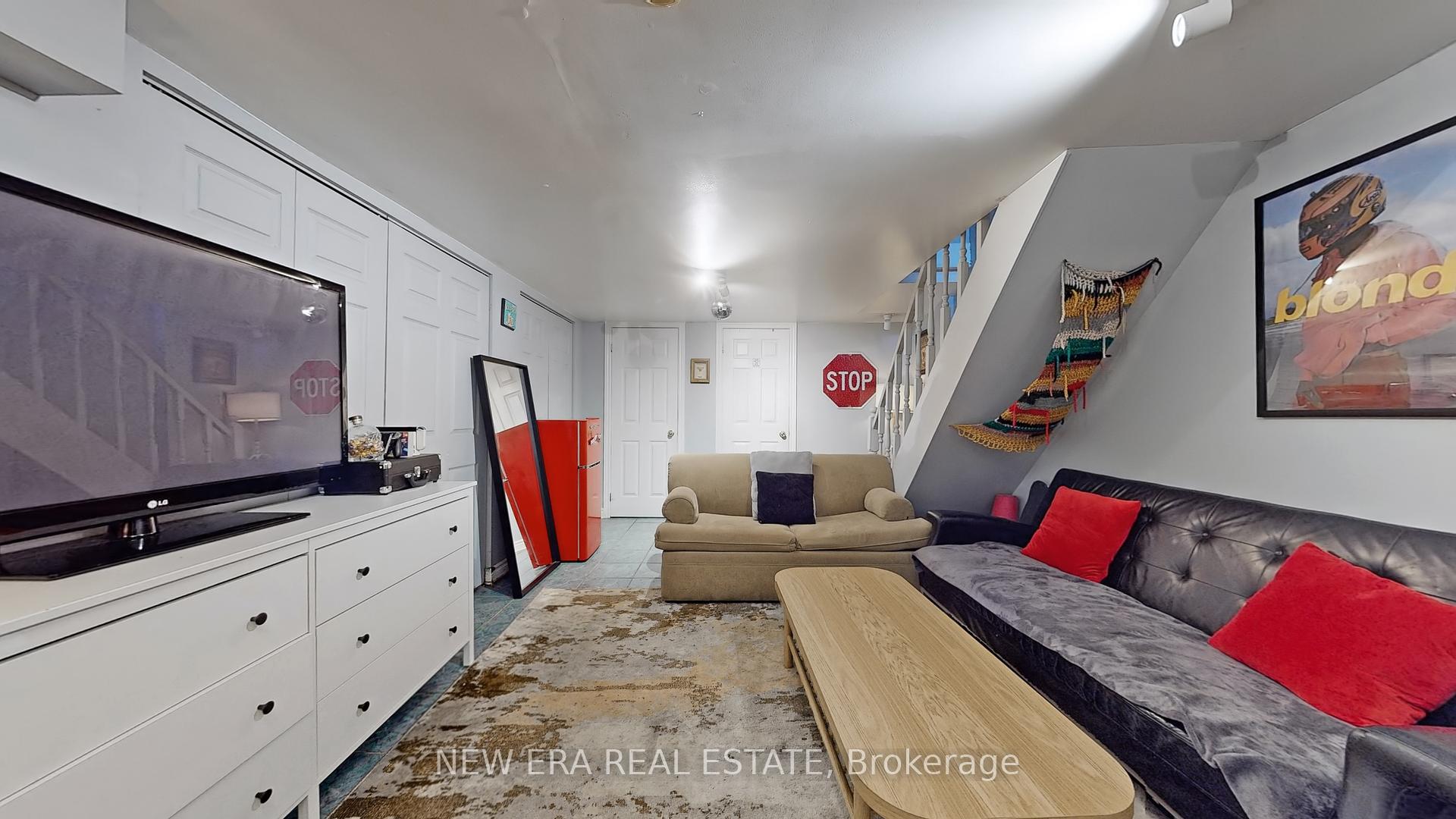 596 St Clarens Ave, Toronto, ON M6H3W9 | 3 Bedroom 2 Bathroom Semi-Detached House | Image 18