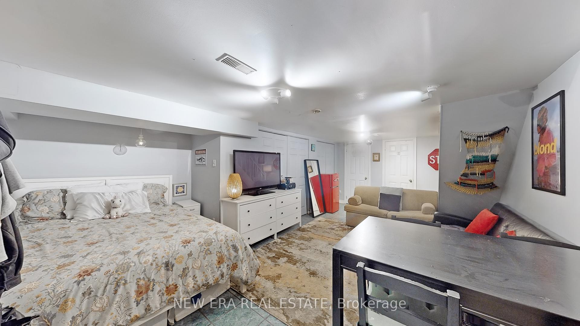 596 St Clarens Ave, Toronto, ON M6H3W9 | 3 Bedroom 2 Bathroom Semi-Detached House | Image 20