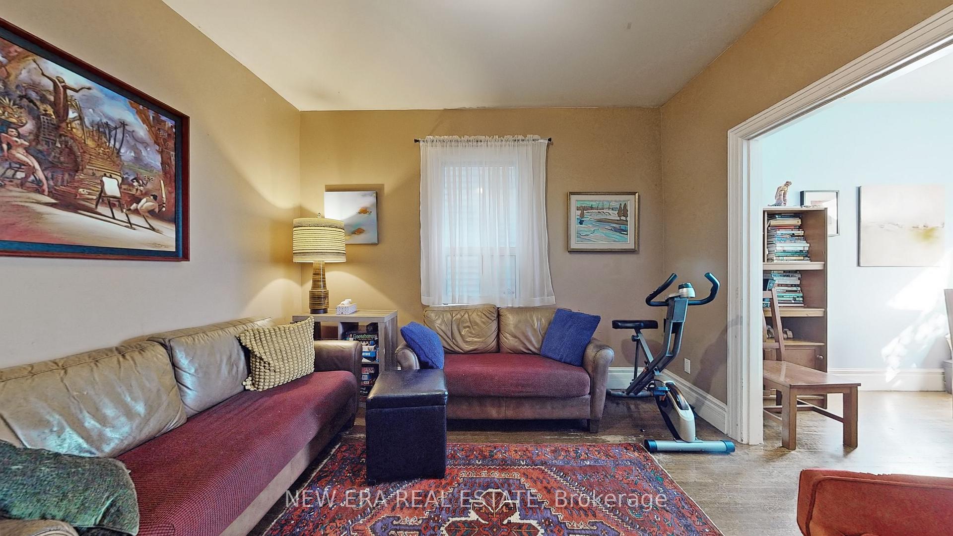 596 St Clarens Ave, Toronto, ON M6H3W9 | 3 Bedroom 2 Bathroom Semi-Detached House | Image 3