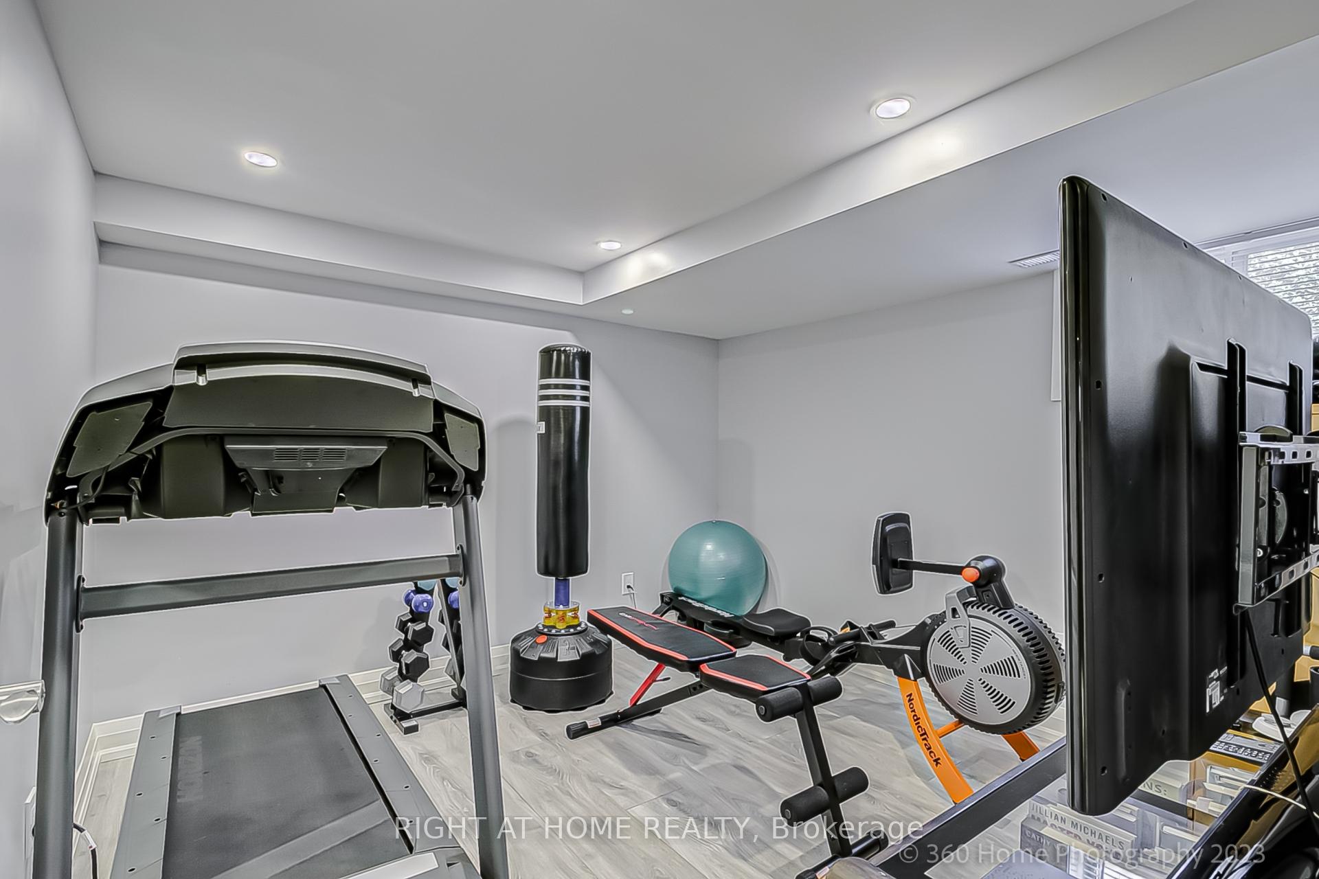 85 Barrhead Cres, Toronto, ON M9W3Z8 | 3 Bedroom 3 Bathroom Detached House | Image 19