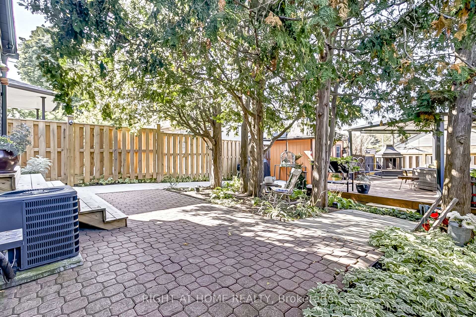 85 Barrhead Cres, Toronto, ON M9W3Z8 | 3 Bedroom 3 Bathroom Detached House | Image 30