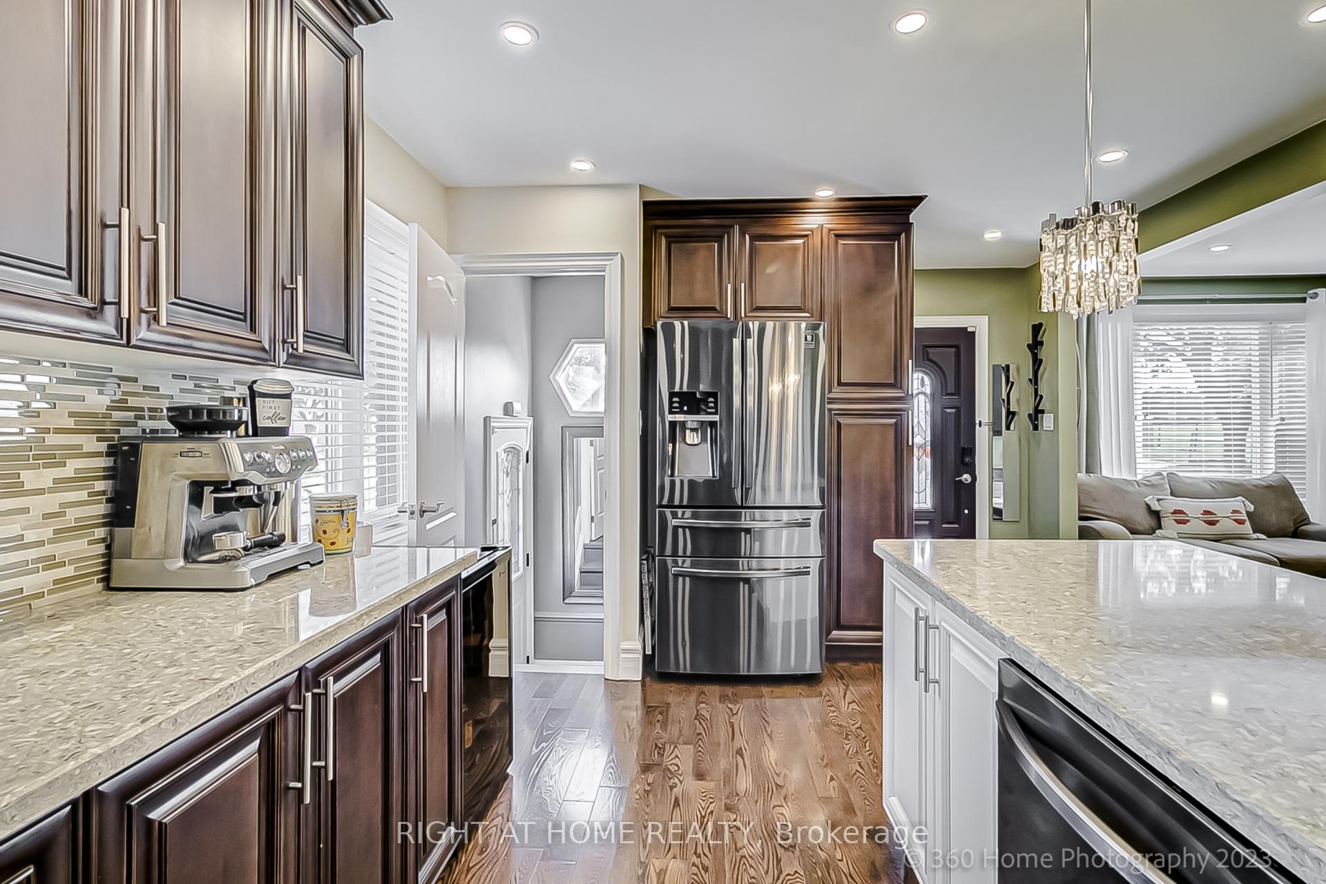 85 Barrhead Cres, Toronto, ON M9W3Z8 | 3 Bedroom 3 Bathroom Detached House | Image 6