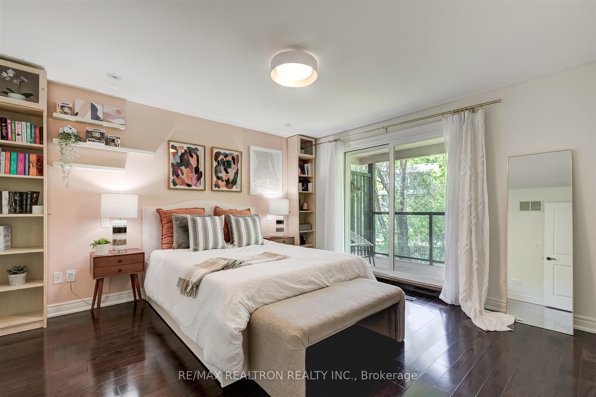 102 Edenbridge Dr, Toronto, ON M9A3G4 | 4 Bedroom 6 Bathroom Detached House | Image 22