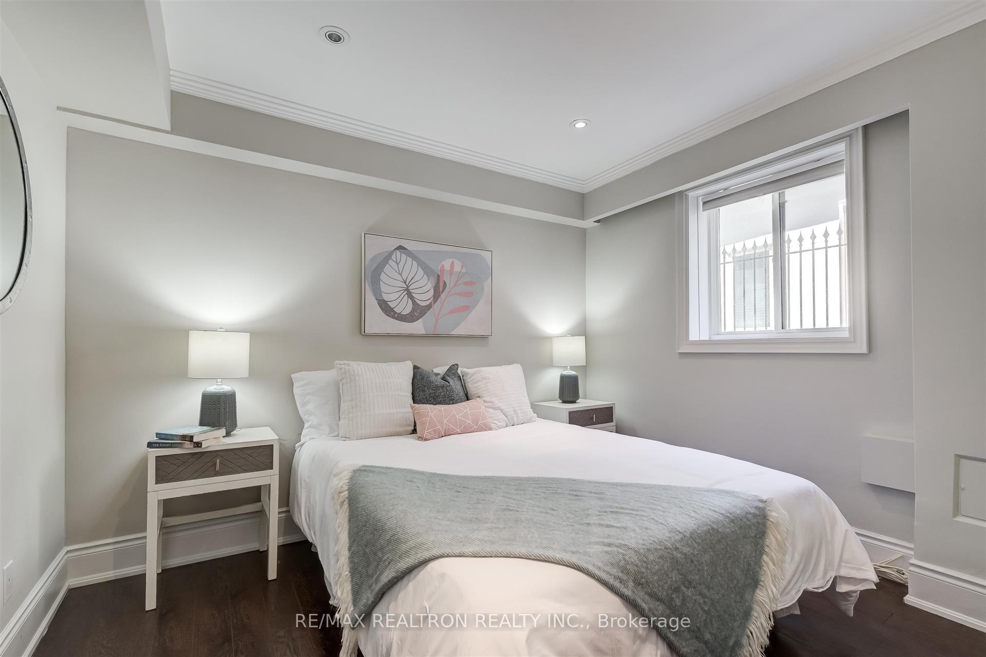 102 Edenbridge Dr, Toronto, ON M9A3G4 | 4 Bedroom 6 Bathroom Detached House | Image 31