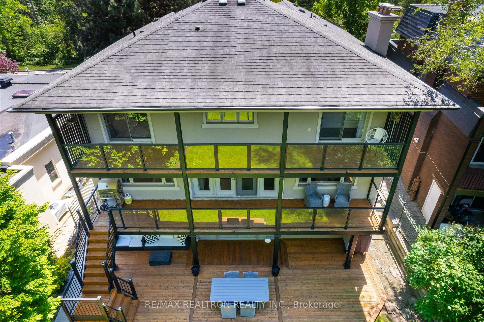 102 Edenbridge Dr, Toronto, ON M9A3G4 | 4 Bedroom 6 Bathroom Detached House | Image 36