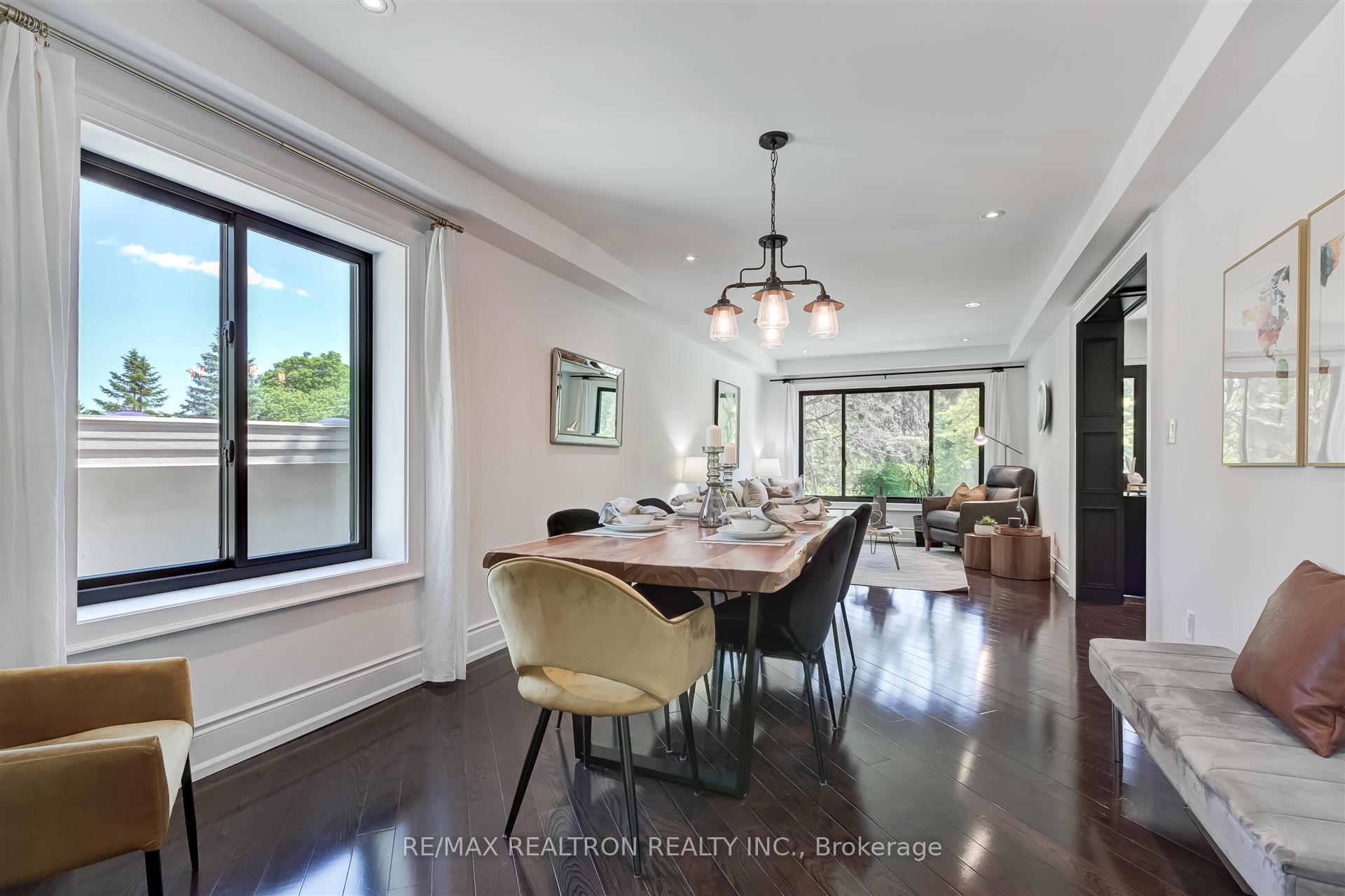 102 Edenbridge Dr, Toronto, ON M9A3G4 | 4 Bedroom 6 Bathroom Detached House | Image 9