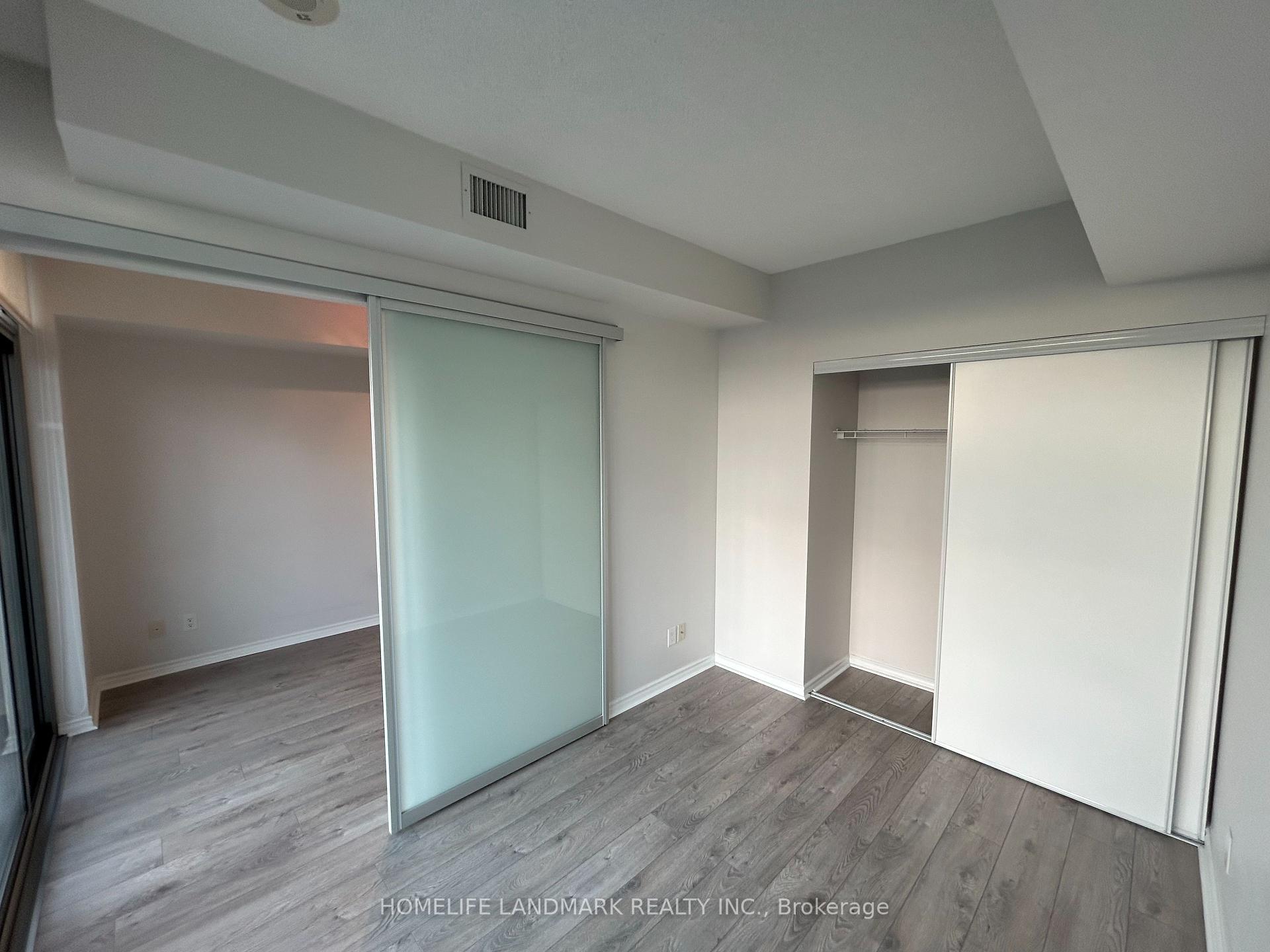 #909 - 105 The Queensway, Toronto, ON M6S5B5 | 1 Bedroom 1 Bathroom Condo Apt | Image 18