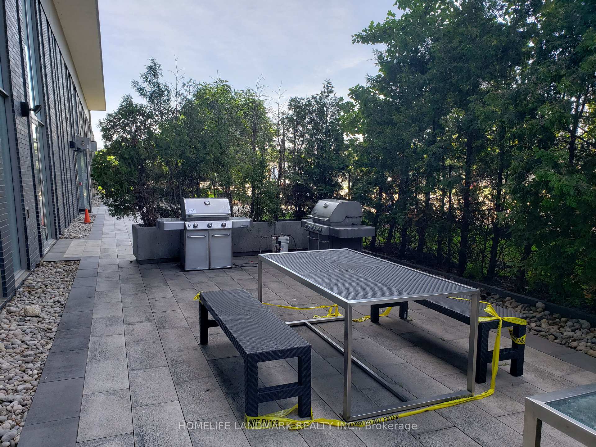 #909 - 105 The Queensway, Toronto, ON M6S5B5 | 1 Bedroom 1 Bathroom Condo Apt | Image 30