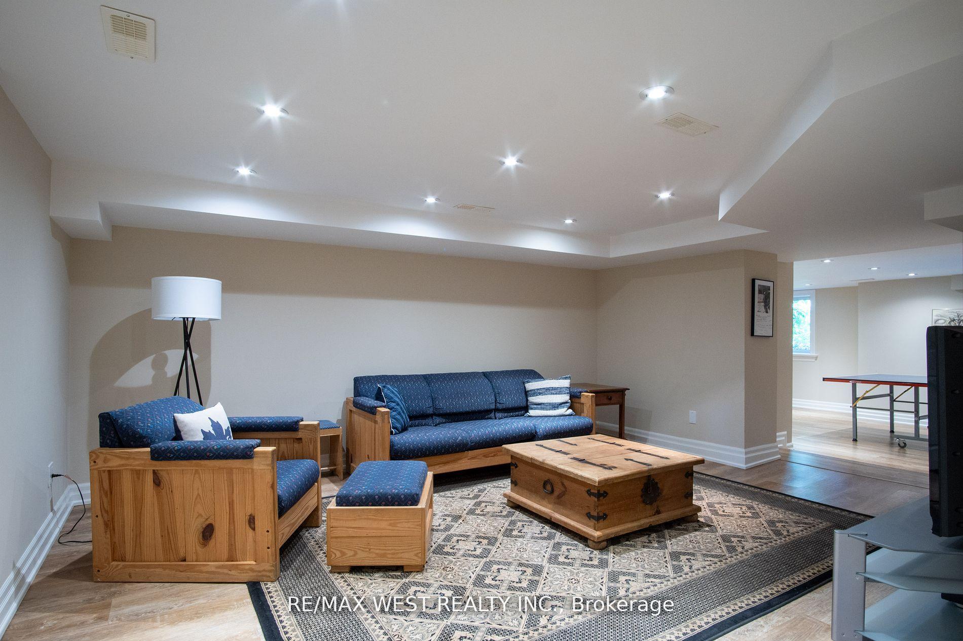 16 Ashton Manr, Toronto, ON M8Y2N5 | 4 Bedroom 4 Bathroom Detached House | Image 20