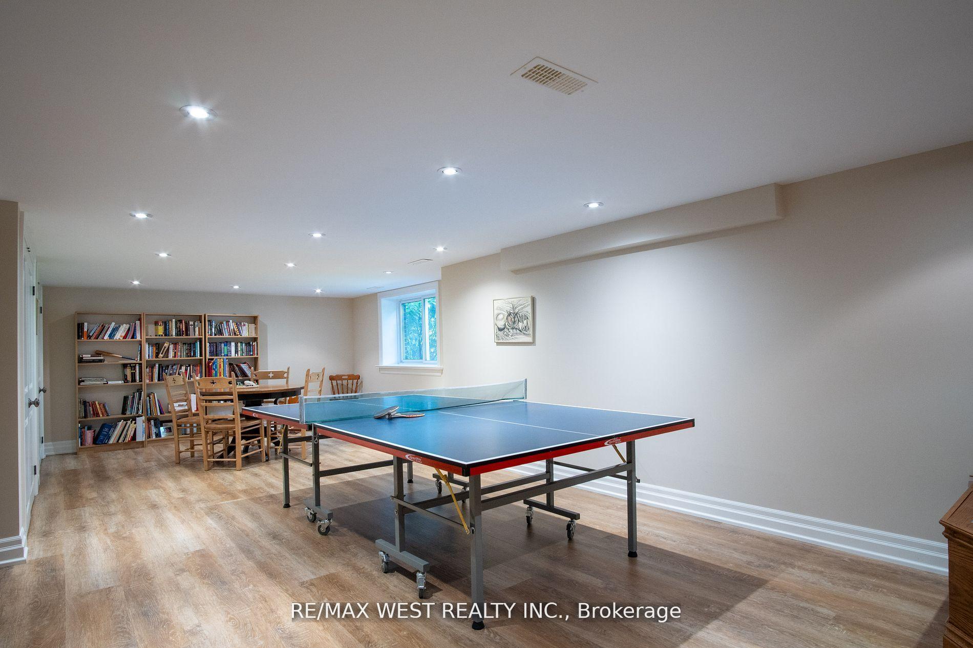 16 Ashton Manr, Toronto, ON M8Y2N5 | 4 Bedroom 4 Bathroom Detached House | Image 22