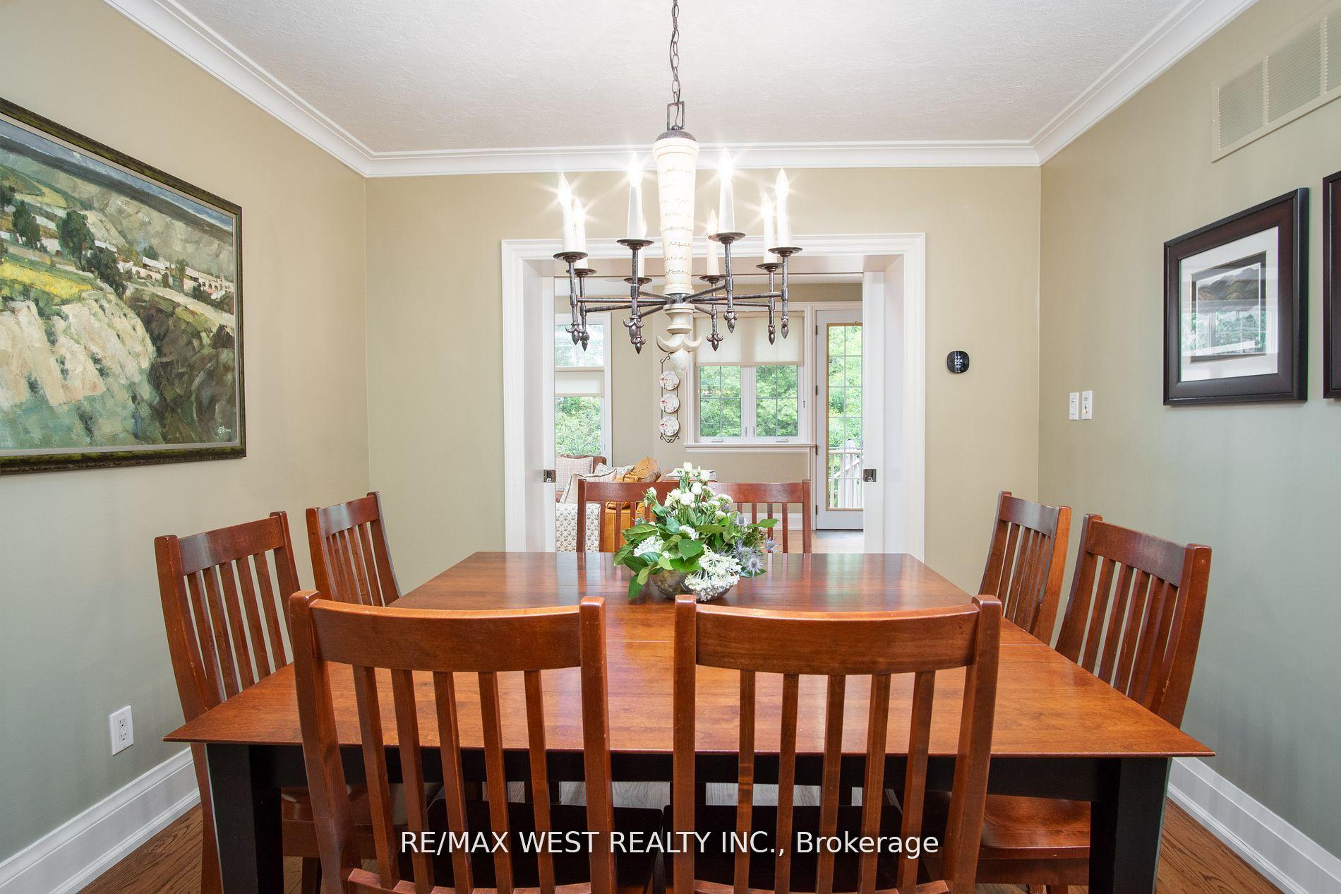 16 Ashton Manr, Toronto, ON M8Y2N5 | 4 Bedroom 4 Bathroom Detached House | Image 5