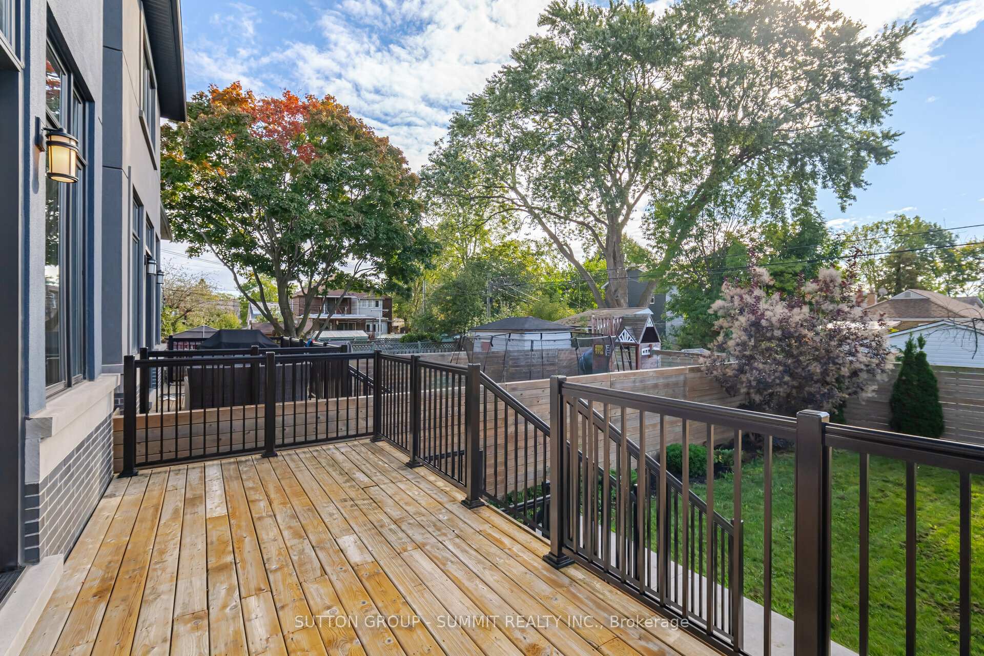 119B HILLSIDE Ave, Toronto, ON M8V1T3 | 3 Bedroom 4 Bathroom Detached House | Image 37