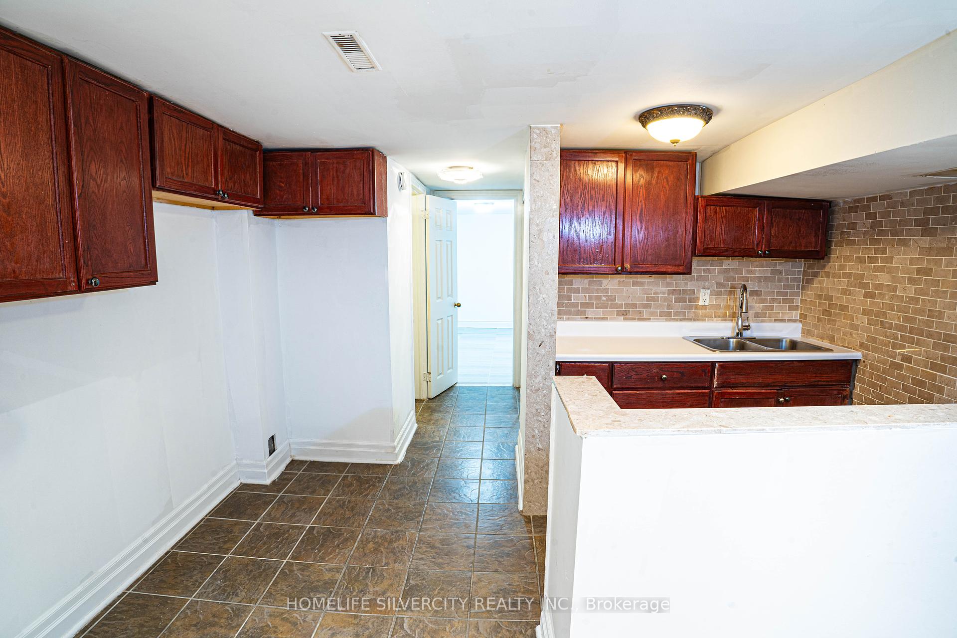 47 Osler St, Toronto, ON M6P4A1 | 3 Bedroom 4 Bathroom Semi-Detached House | Image 13