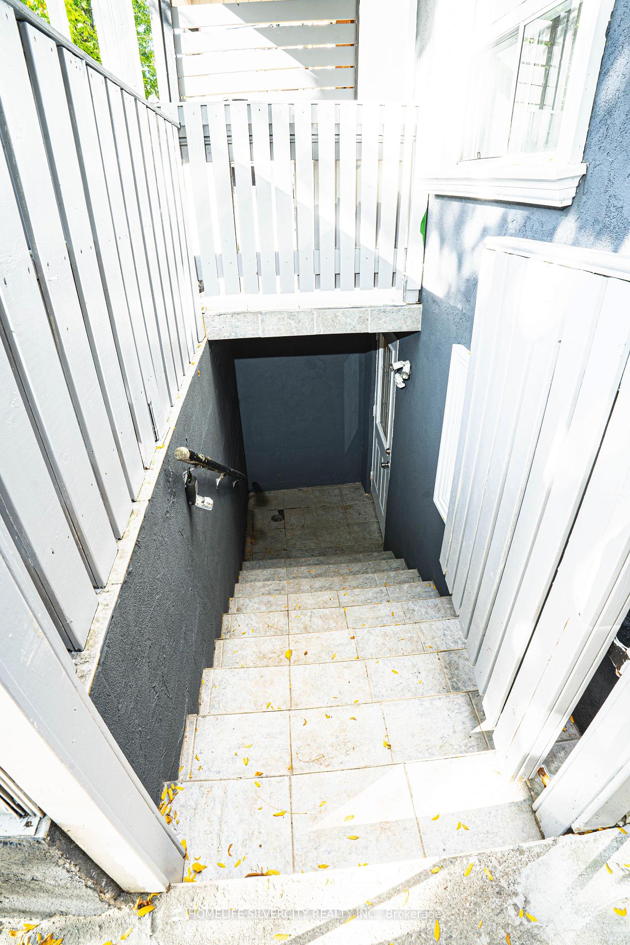 47 Osler St, Toronto, ON M6P4A1 | 3 Bedroom 4 Bathroom Semi-Detached House | Image 21