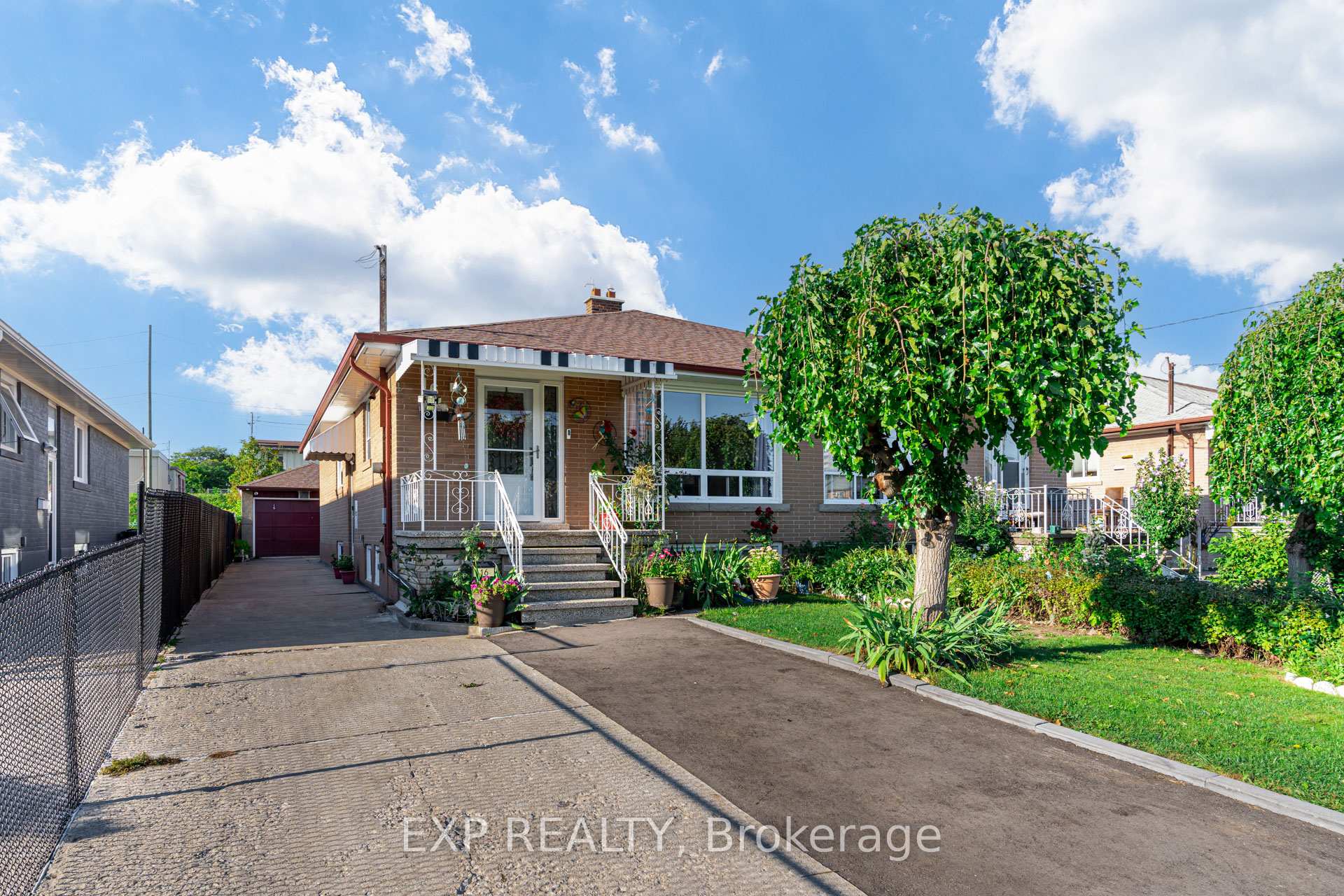 16 Heavitree Dr, Toronto, ON M3L1K6 | 3 Bedroom 2 Bathroom Semi-Detached House | Image 1