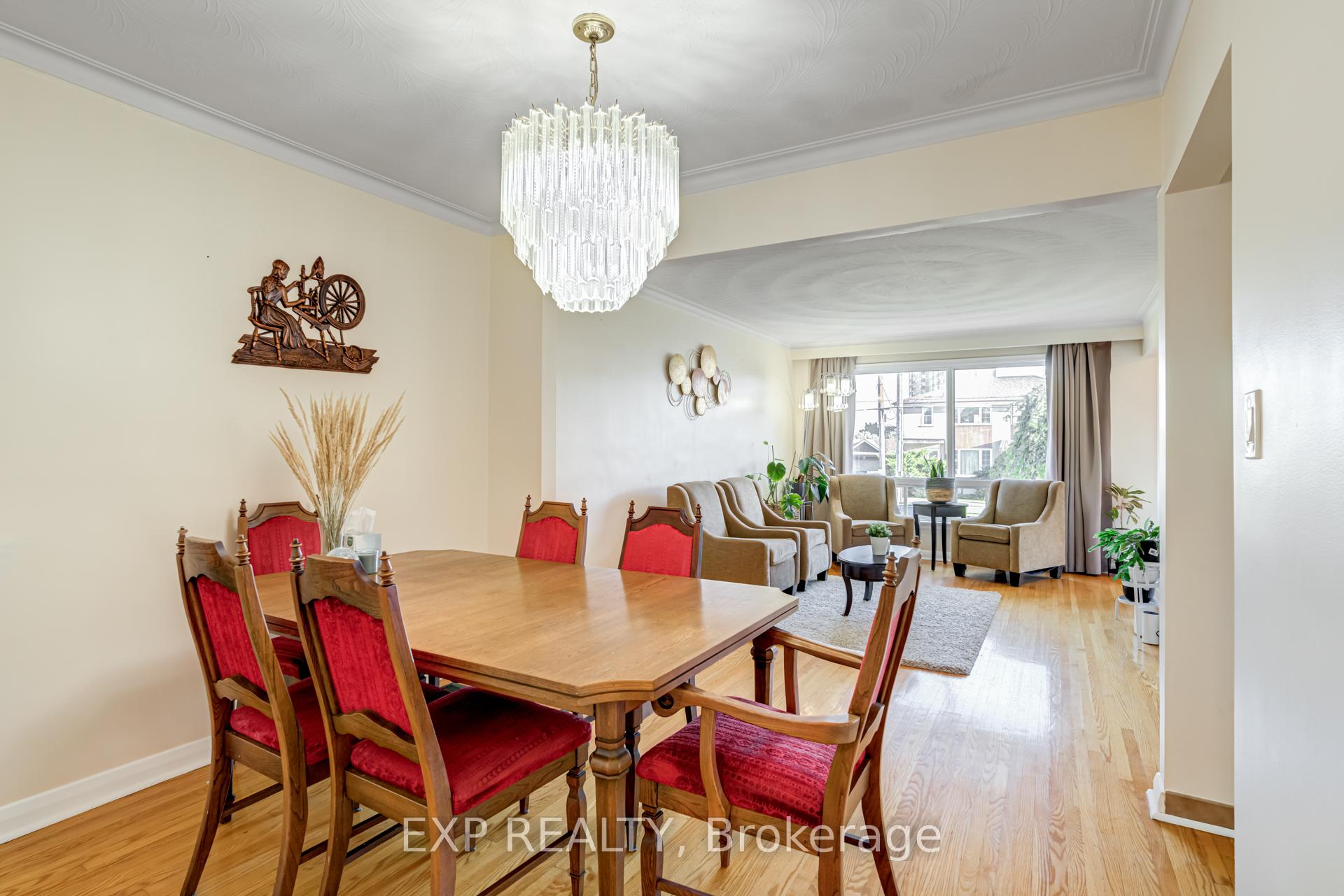 16 Heavitree Dr, Toronto, ON M3L1K6 | 3 Bedroom 2 Bathroom Semi-Detached House | Image 11