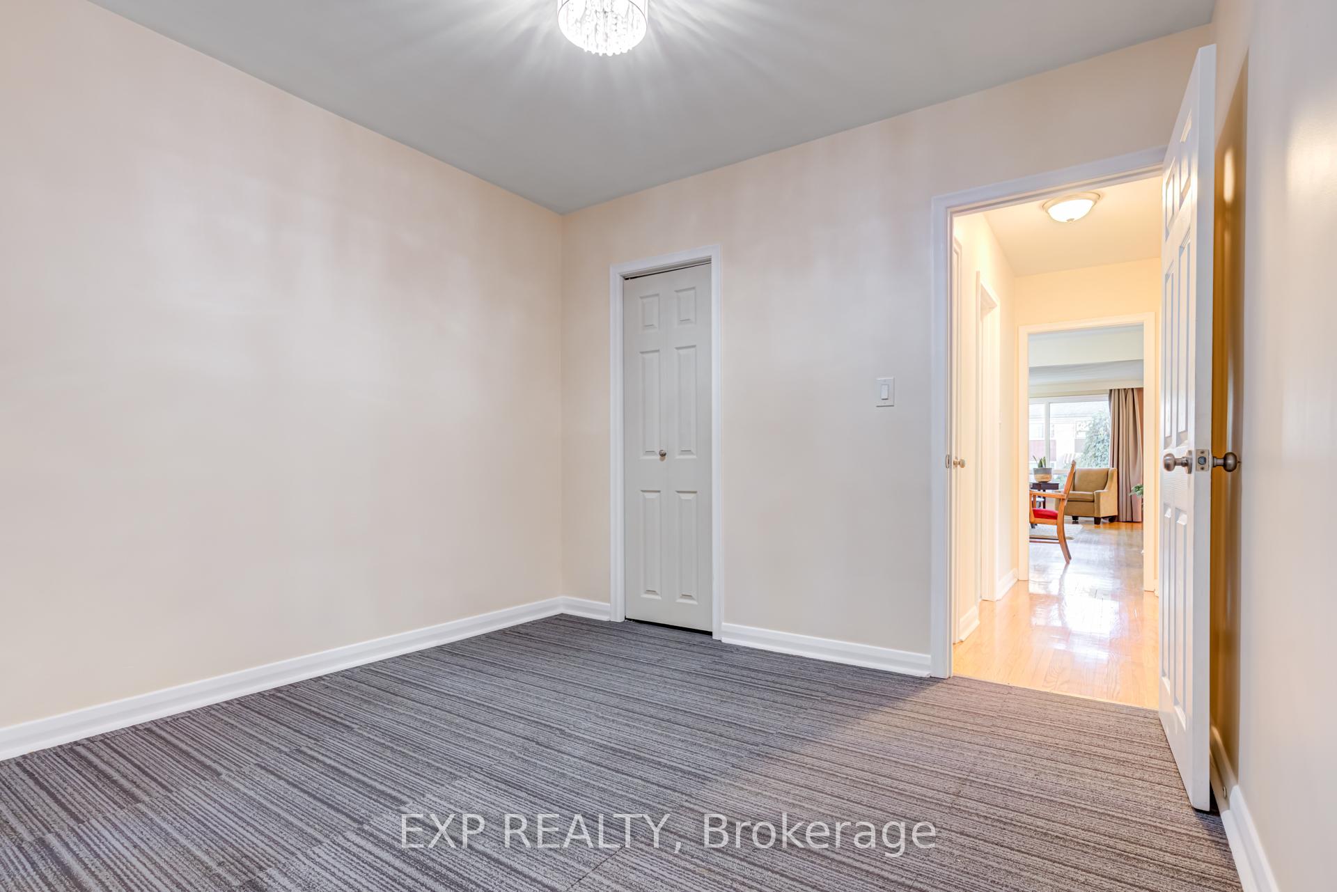 16 Heavitree Dr, Toronto, ON M3L1K6 | 3 Bedroom 2 Bathroom Semi-Detached House | Image 20