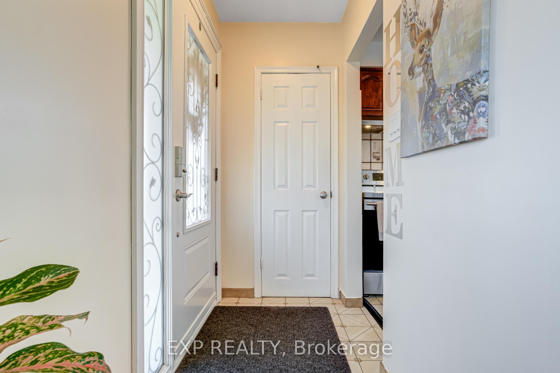 16 Heavitree Dr, Toronto, ON M3L1K6 | 3 Bedroom 2 Bathroom Semi-Detached House | Image 5