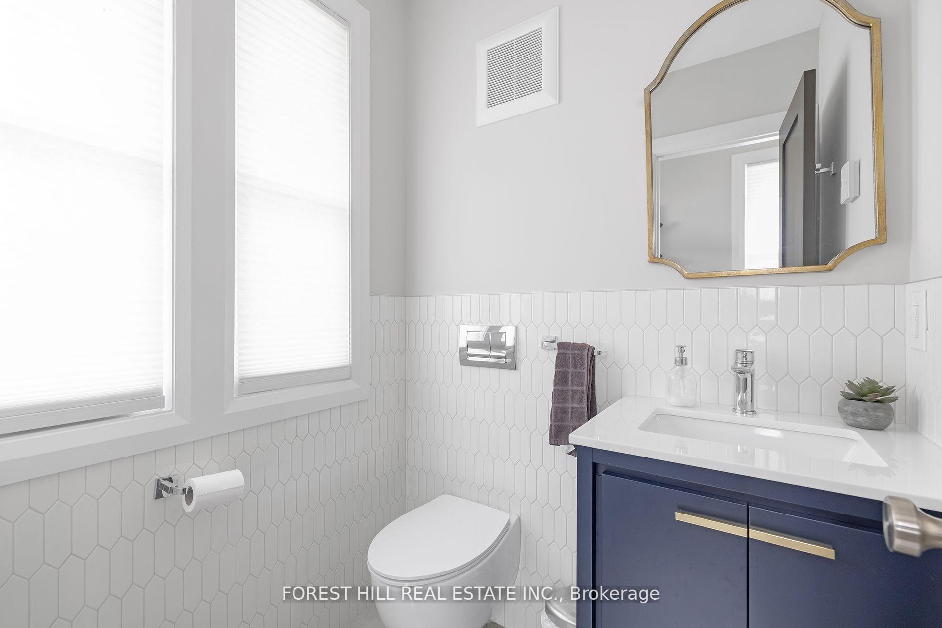 2567 Lake Shore Blvd W, Toronto, ON M8V1E5 | 3 Bedroom 4 Bathroom Detached House | Image 18