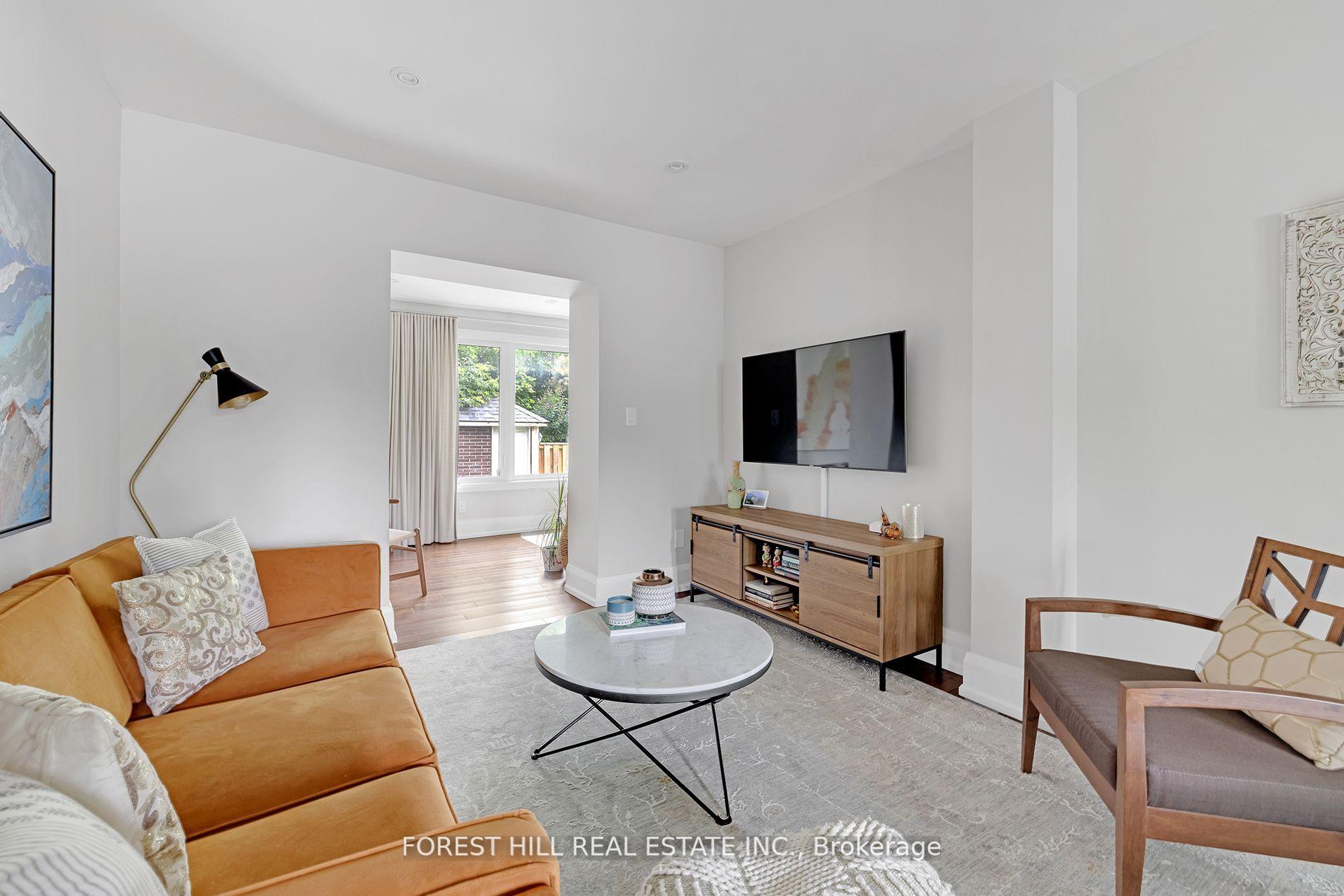 2567 Lake Shore Blvd W, Toronto, ON M8V1E5 | 3 Bedroom 4 Bathroom Detached House | Image 5