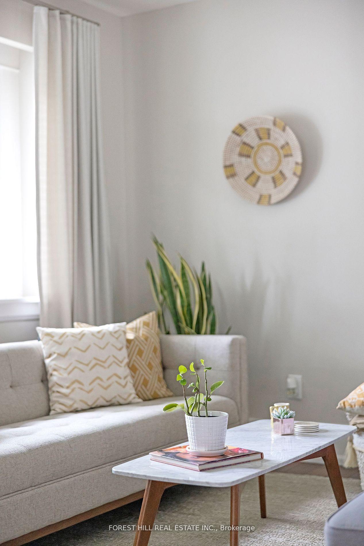 2567 Lake Shore Blvd W, Toronto, ON M8V1E5 | 3 Bedroom 4 Bathroom Detached House | Image 7