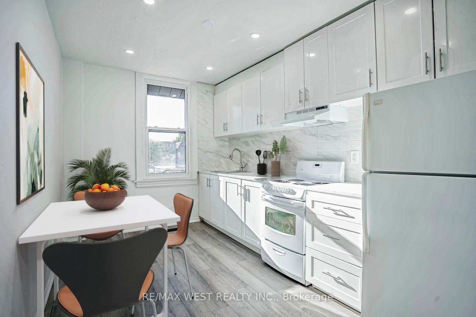 560 Perth Ave, Toronto, ON M6N2W7 | 3 Bedroom 3 Bathroom Semi-Detached House | Image 19