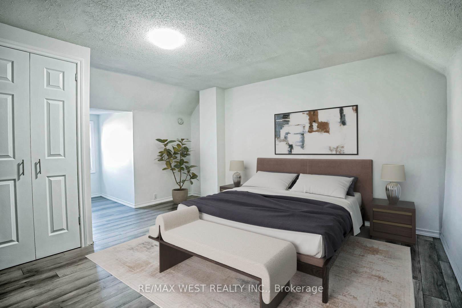 560 Perth Ave, Toronto, ON M6N2W7 | 3 Bedroom 3 Bathroom Semi-Detached House | Image 23