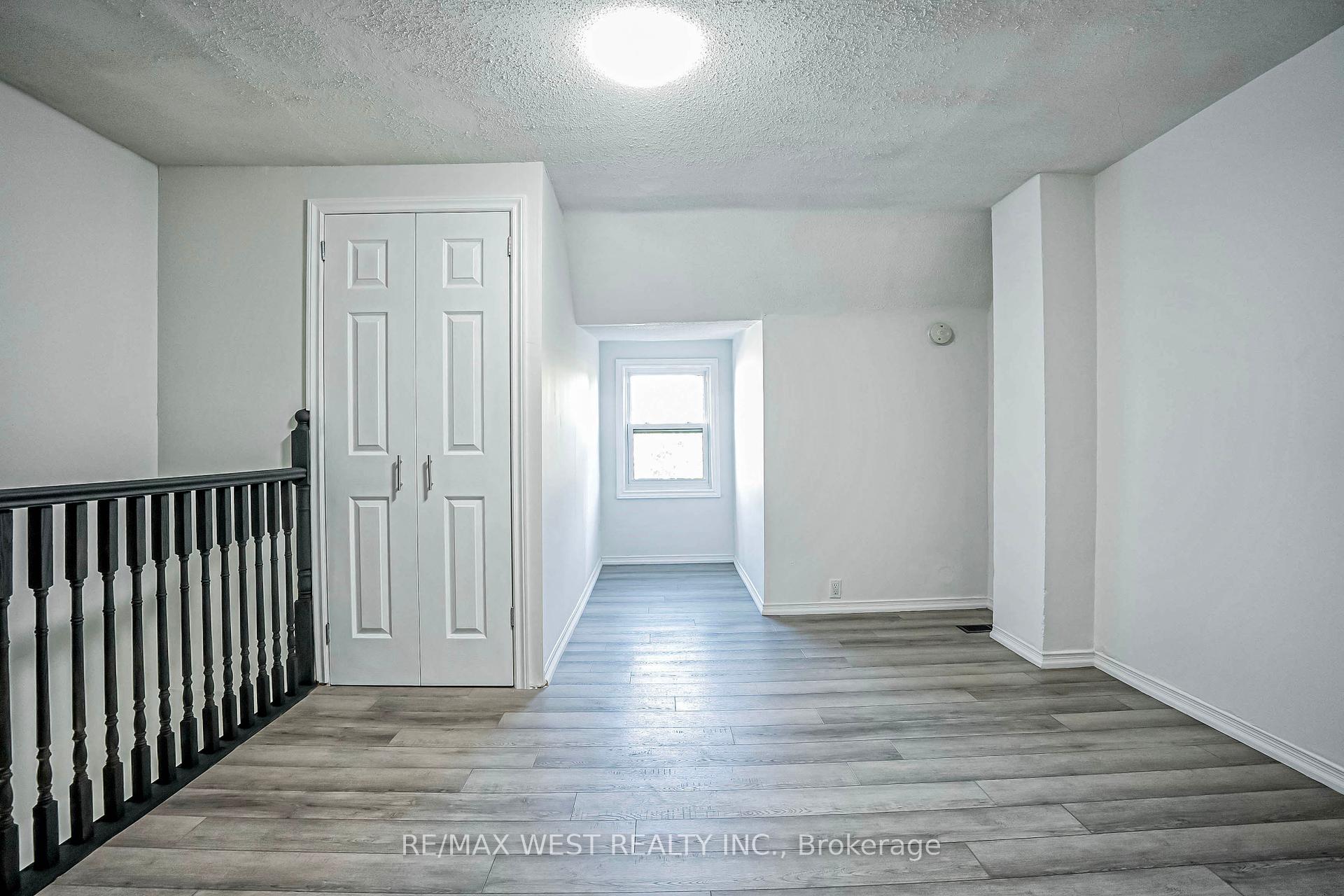 560 Perth Ave, Toronto, ON M6N2W7 | 3 Bedroom 3 Bathroom Semi-Detached House | Image 25