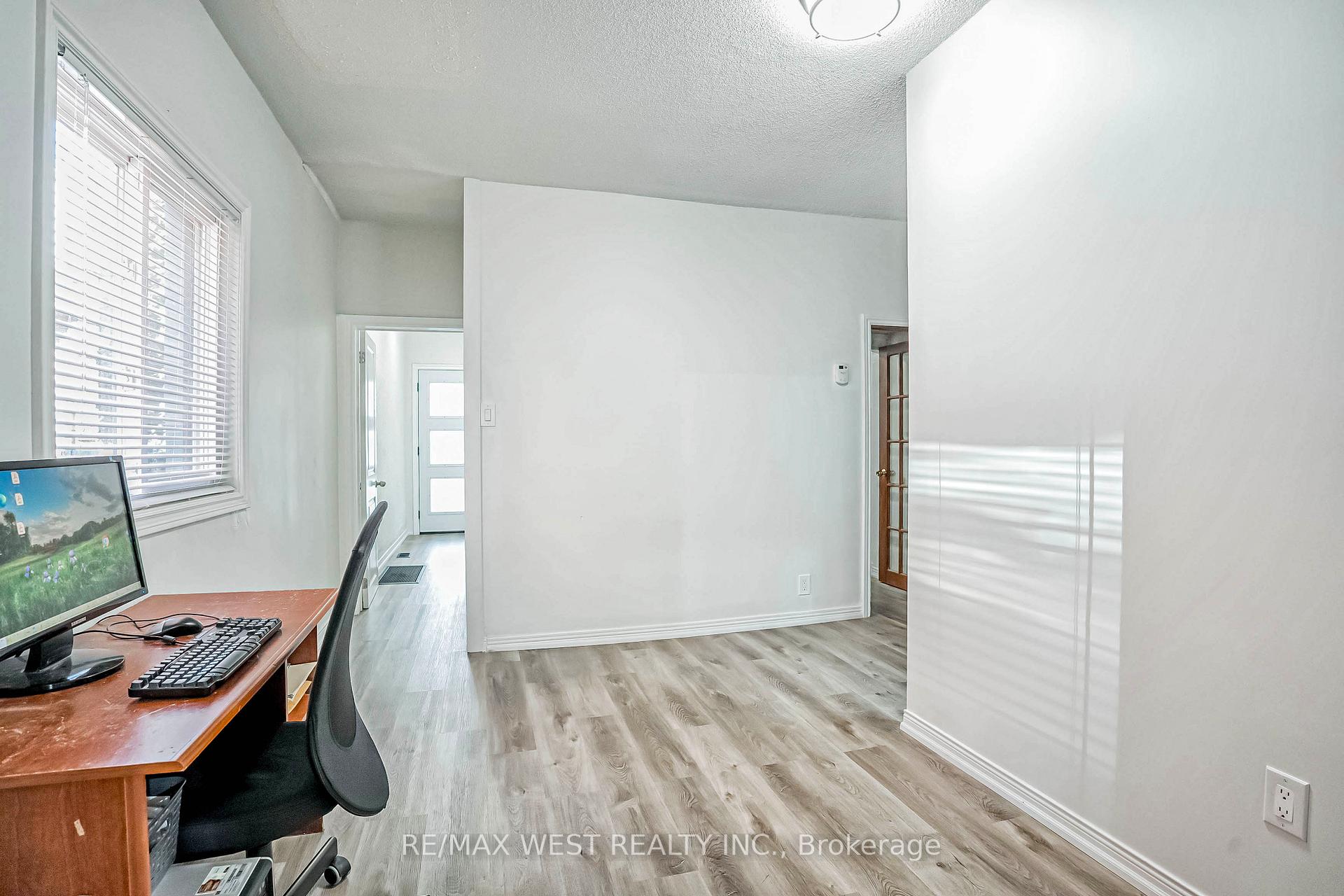 560 Perth Ave, Toronto, ON M6N2W7 | 3 Bedroom 3 Bathroom Semi-Detached House | Image 5