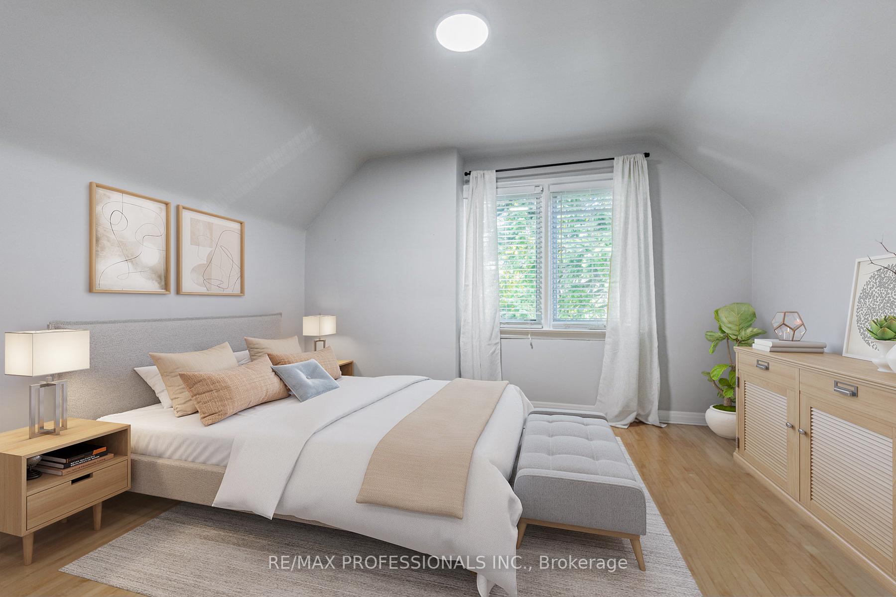 54 Robin Hood Rd, Toronto, ON M9A2W8 | 4 Bedroom 3 Bathroom Detached House | Image 17