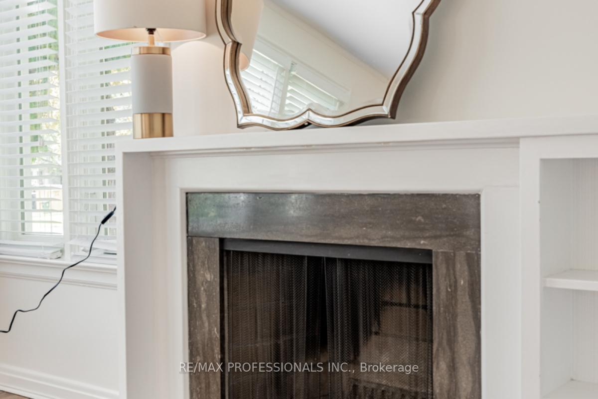 54 Robin Hood Rd, Toronto, ON M9A2W8 | 4 Bedroom 3 Bathroom Detached House | Image 7