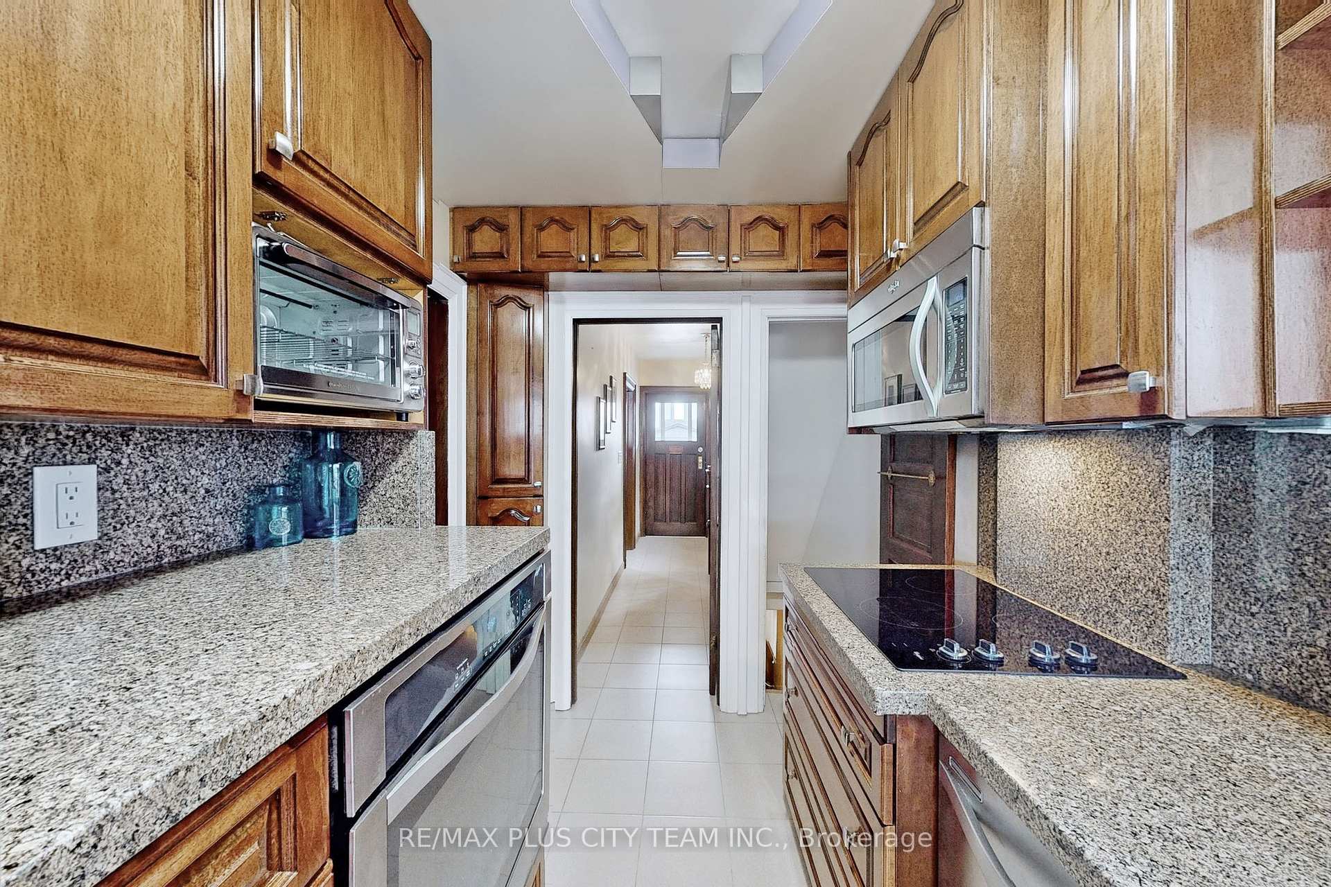 86 Bristol Ave, Toronto, ON M6H3J9 | 3 Bedroom 2 Bathroom Semi-Detached House | Image 11