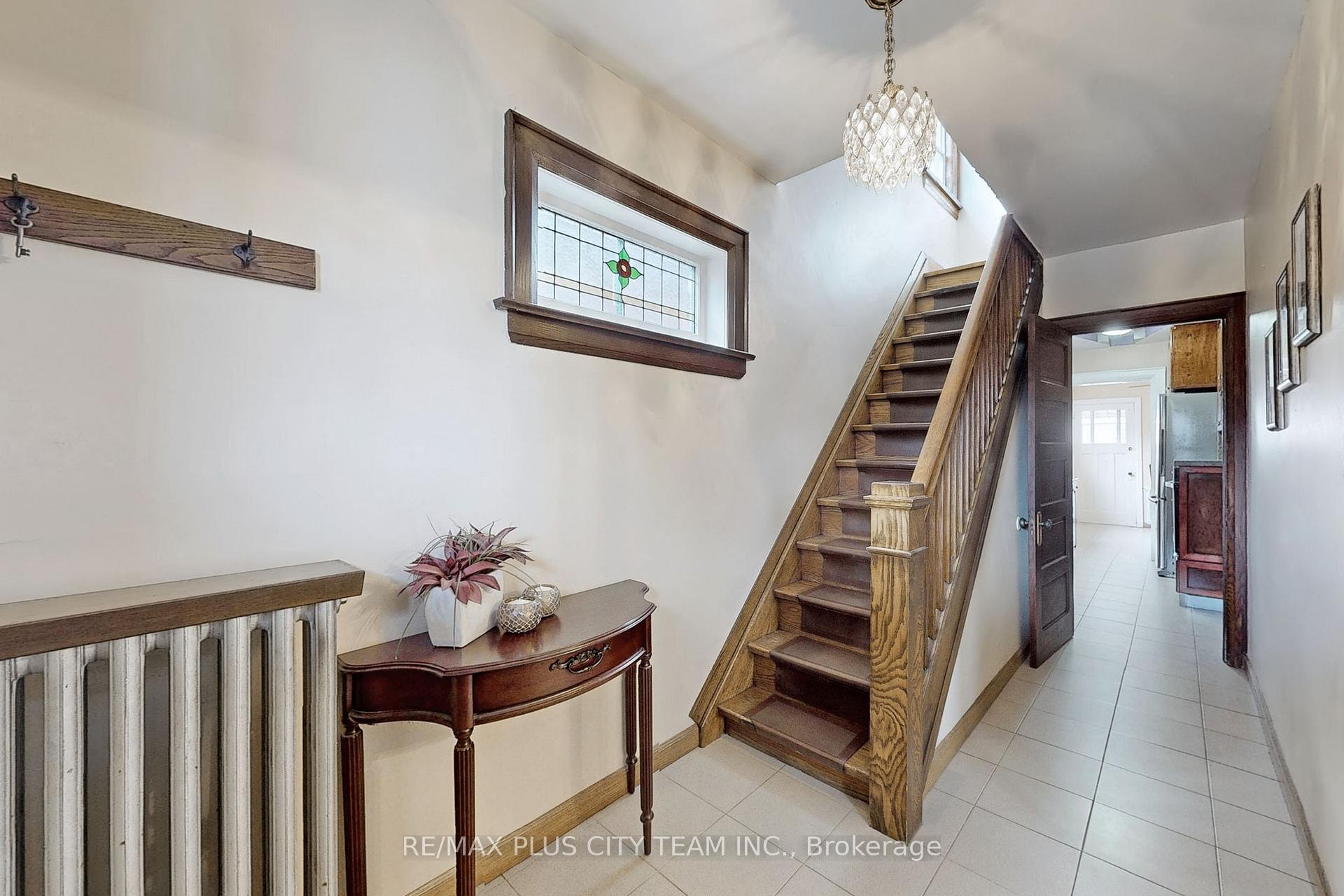 86 Bristol Ave, Toronto, ON M6H3J9 | 3 Bedroom 2 Bathroom Semi-Detached House | Image 15