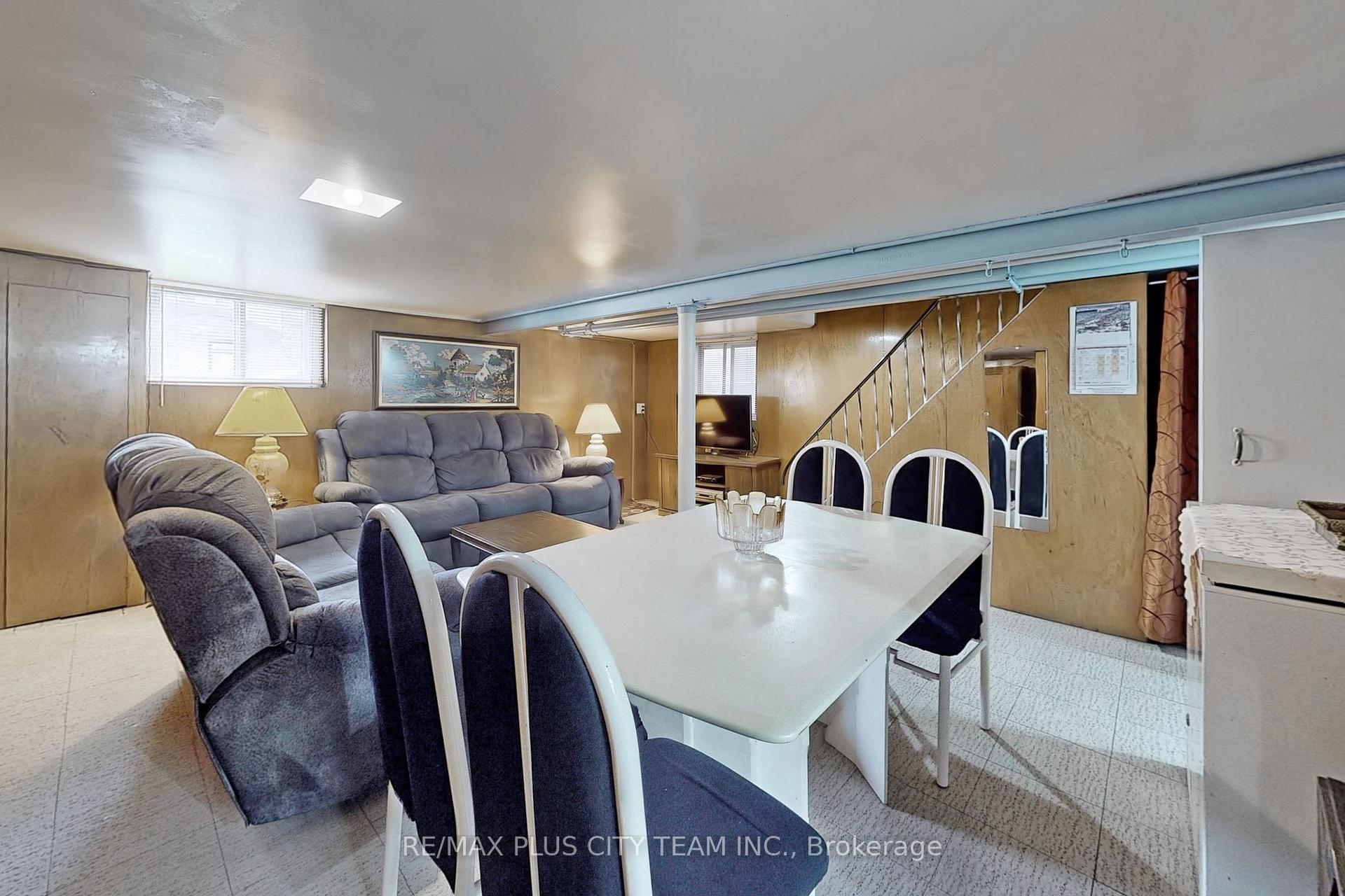 86 Bristol Ave, Toronto, ON M6H3J9 | 3 Bedroom 2 Bathroom Semi-Detached House | Image 26